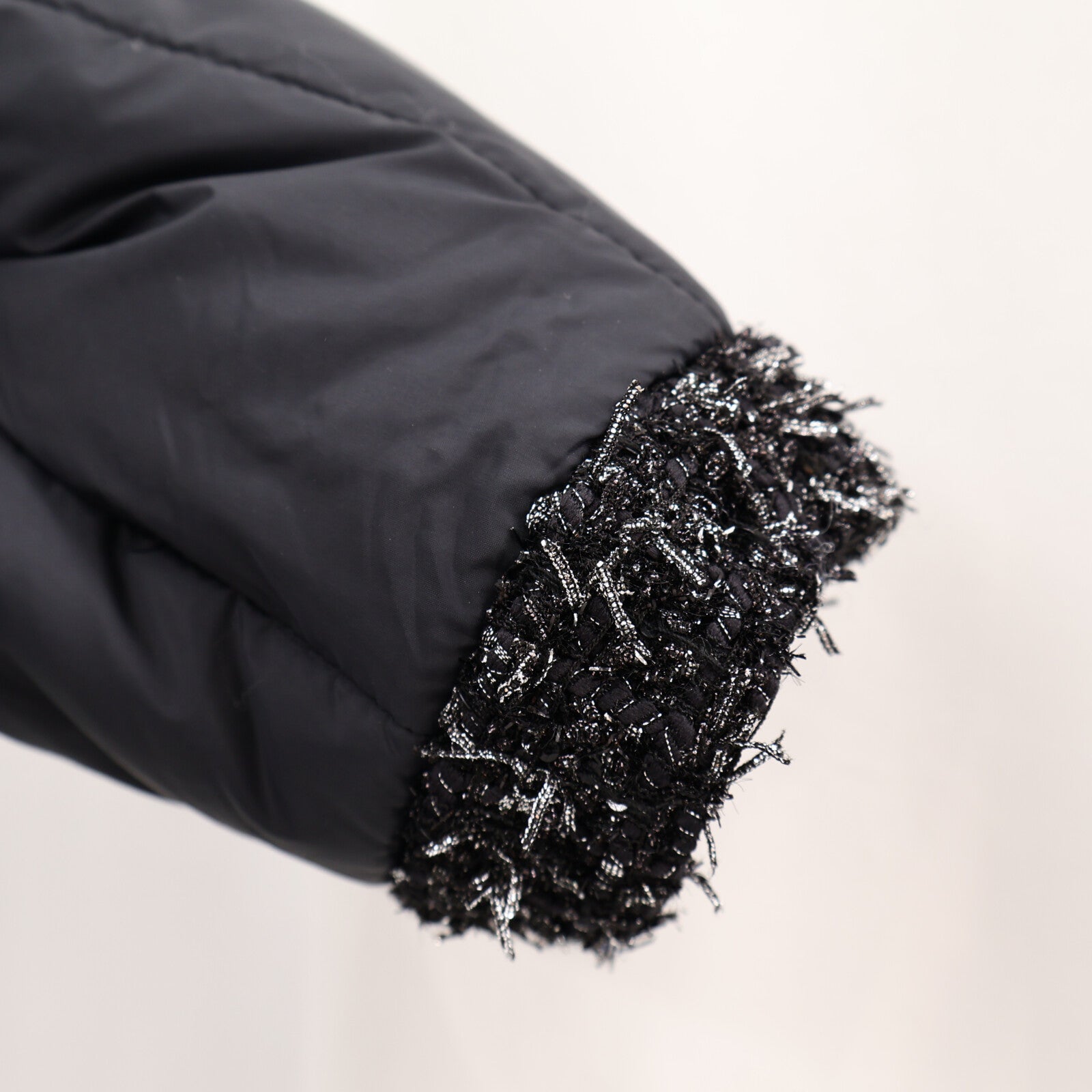 CHANEL Polyamide/Polyester CC Buttons Puffer Coat大衣