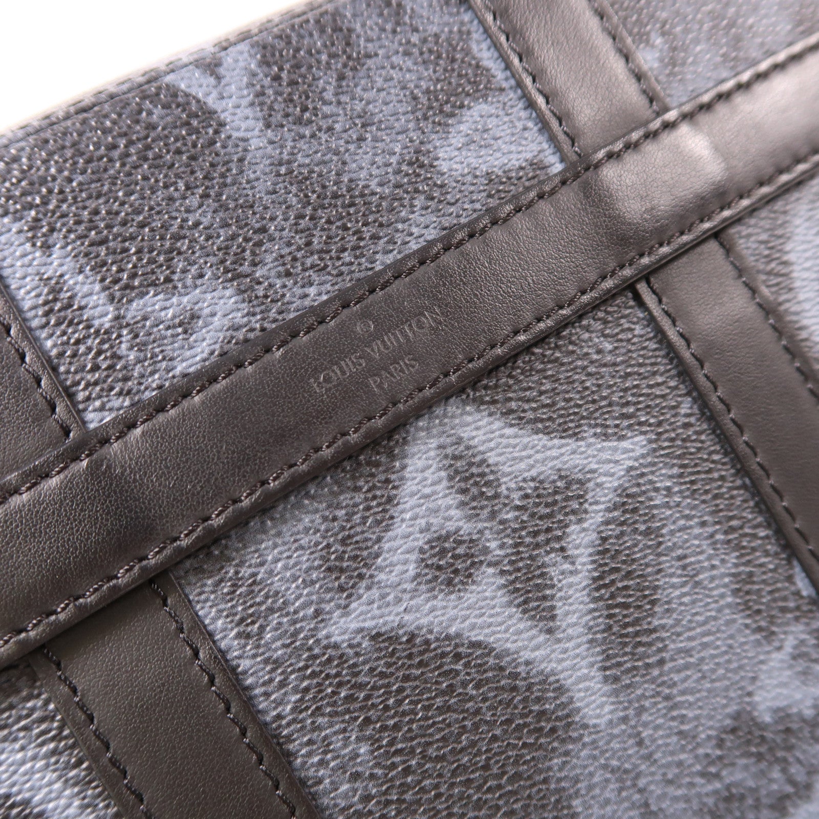 LOUIS VUITTON Monogram Pastel Noir Pastel Trunk銀扣肩背袋