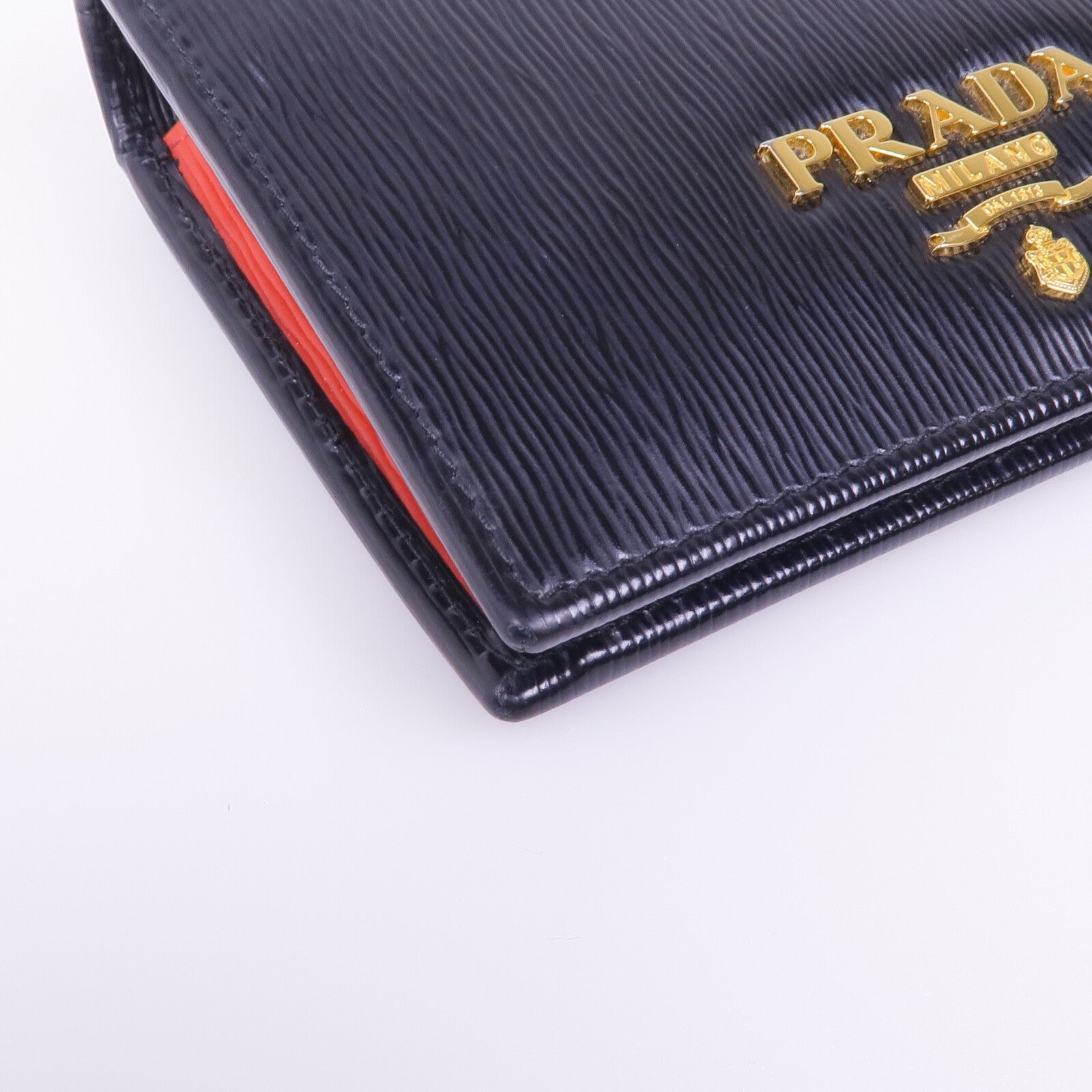 PRADA 牛皮皮革Wallet金扣錢包