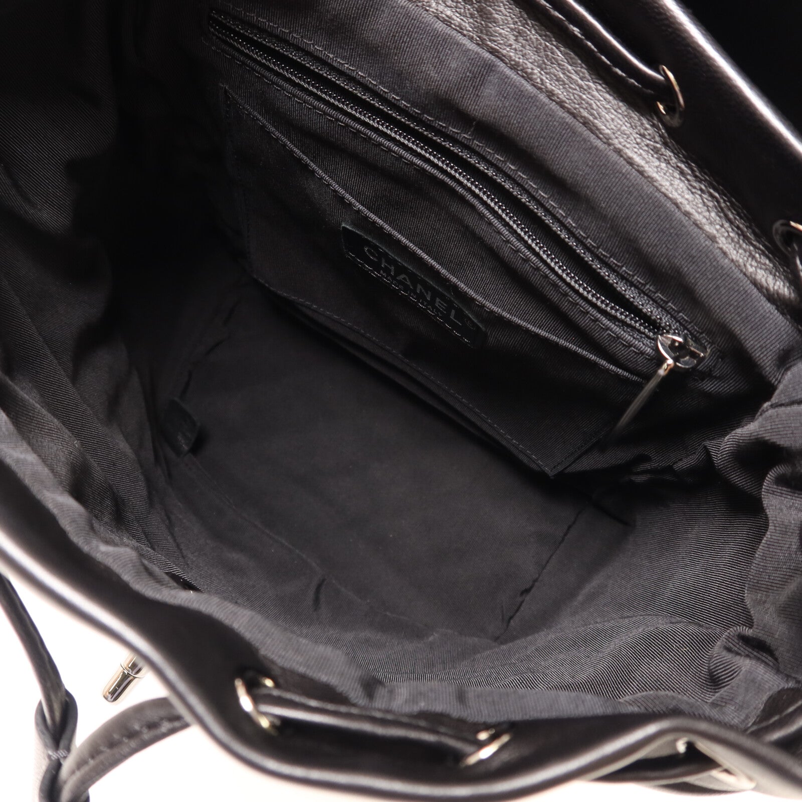 CHANEL 羊皮皮革Urban Spirit Backpack鏈帶背包