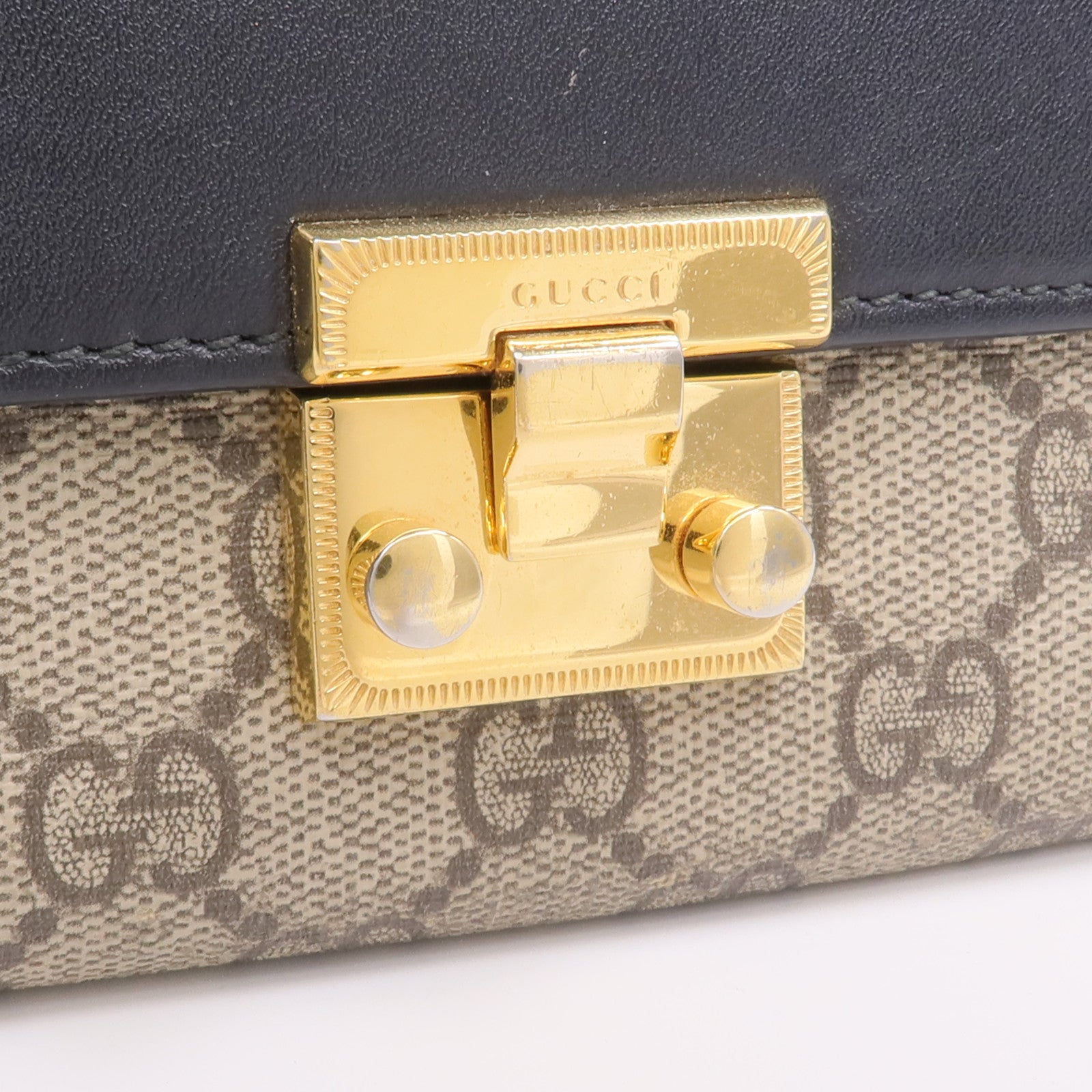 GUCCI 塗層帆布/皮革Padlock Wallet On Chain鏈帶肩背袋