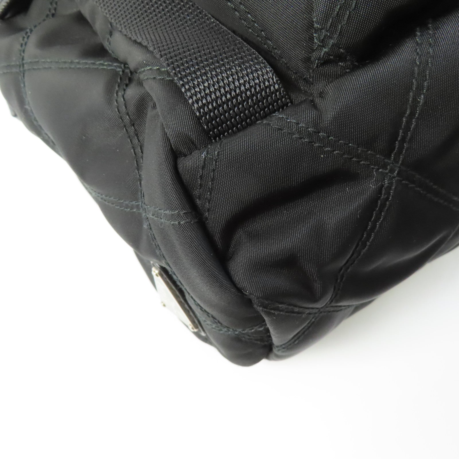 PRADA 尼龍Backpack銀扣背包