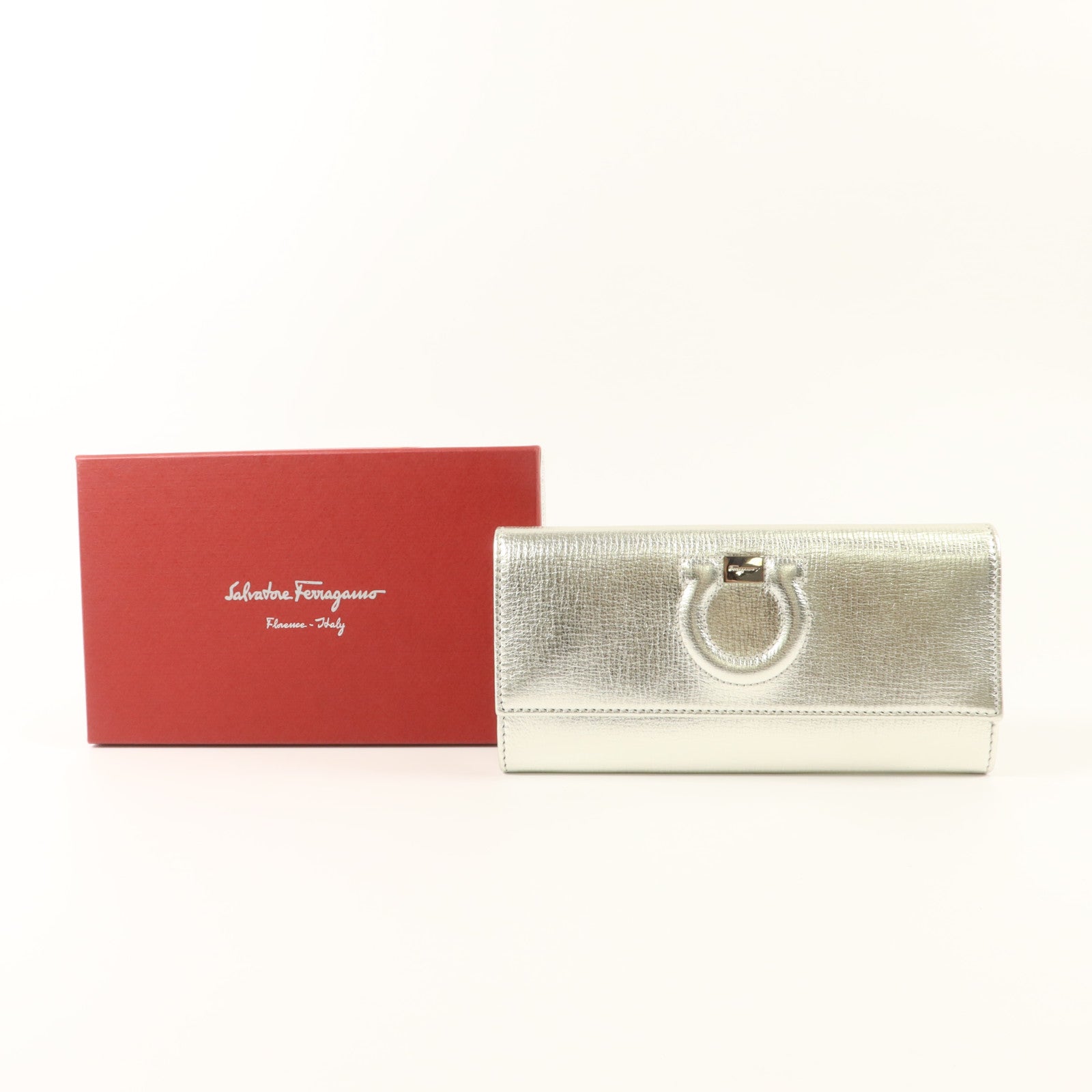Salvatore Ferragamo 牛皮皮革Gancio City Long Wallet長錢包