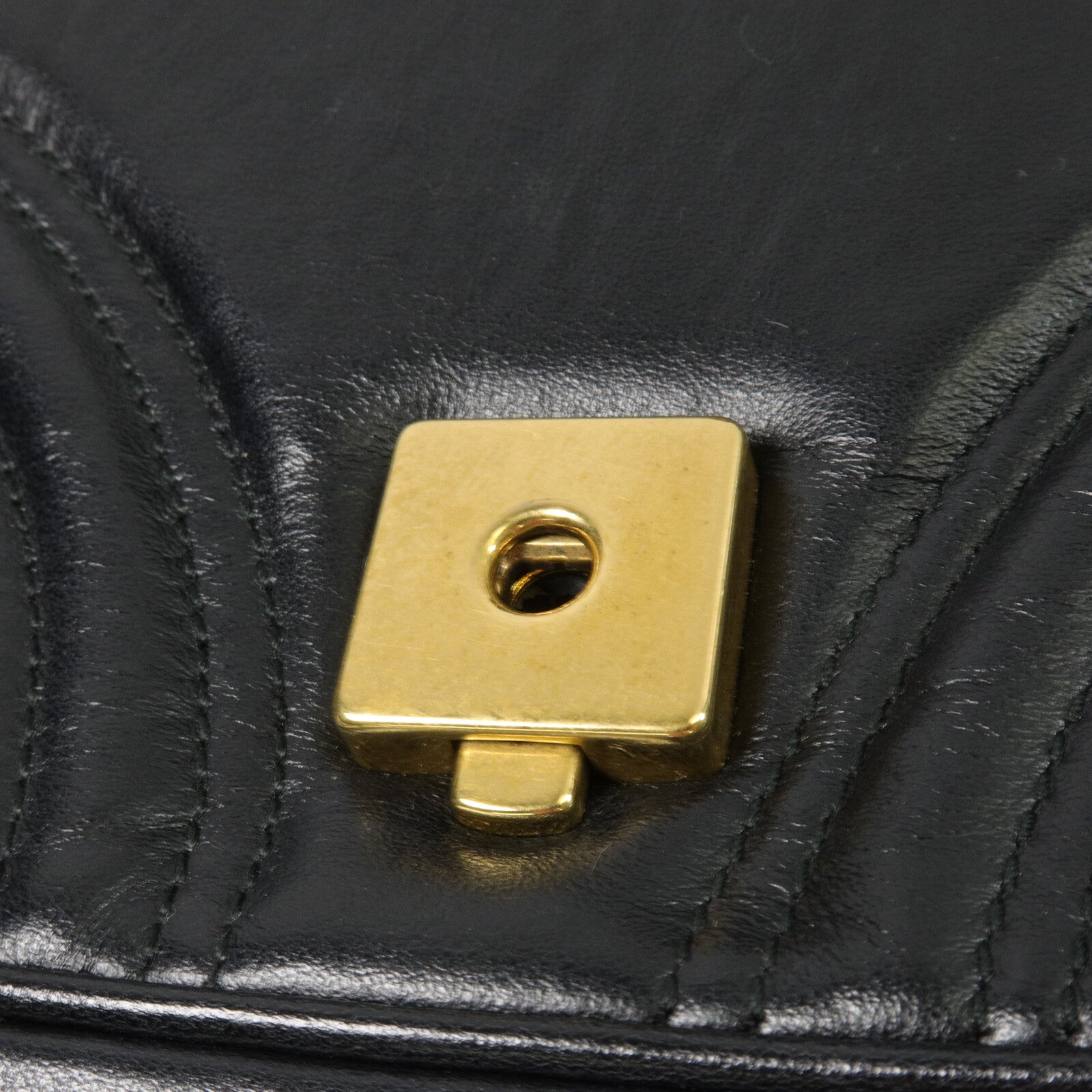 GUCCI 牛皮皮革GG Marmont Small鏈帶肩背袋