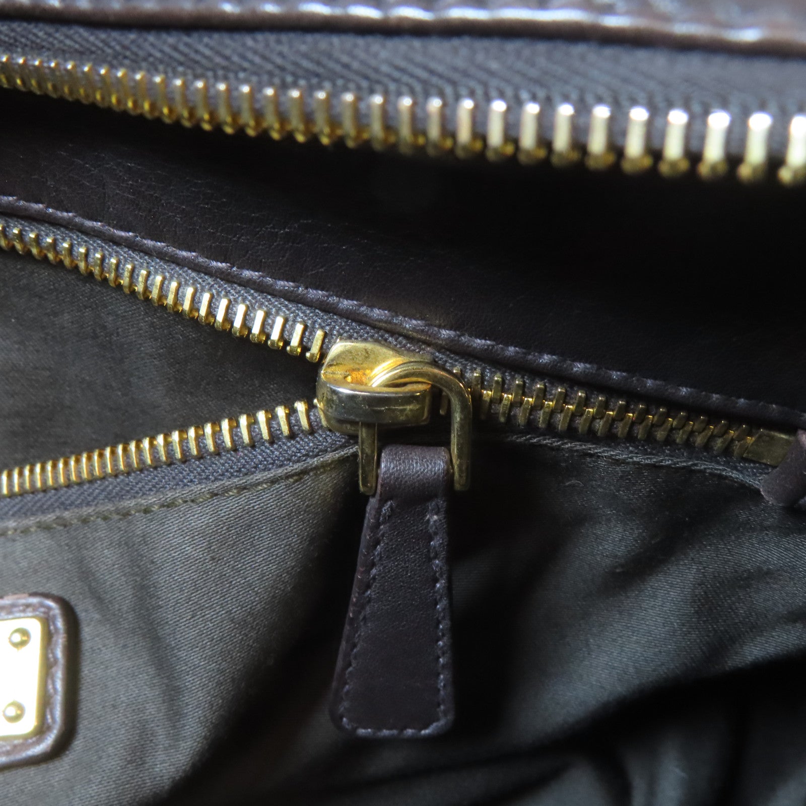 Miu Miu 【激減優惠】牛皮皮革2 Way Shoulder金扣手挽肩背兩用袋啡色