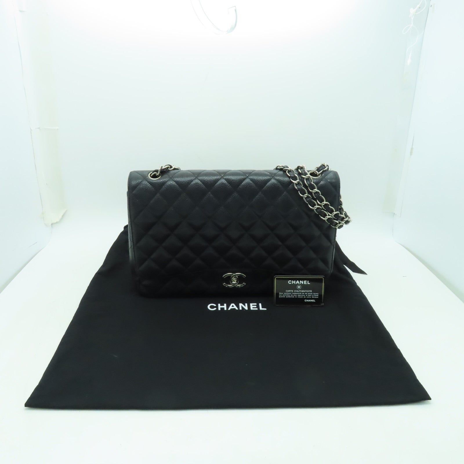 CHANEL 【均一特價】菱格Caviar皮革Classic銀扣鏈帶肩背袋黑色