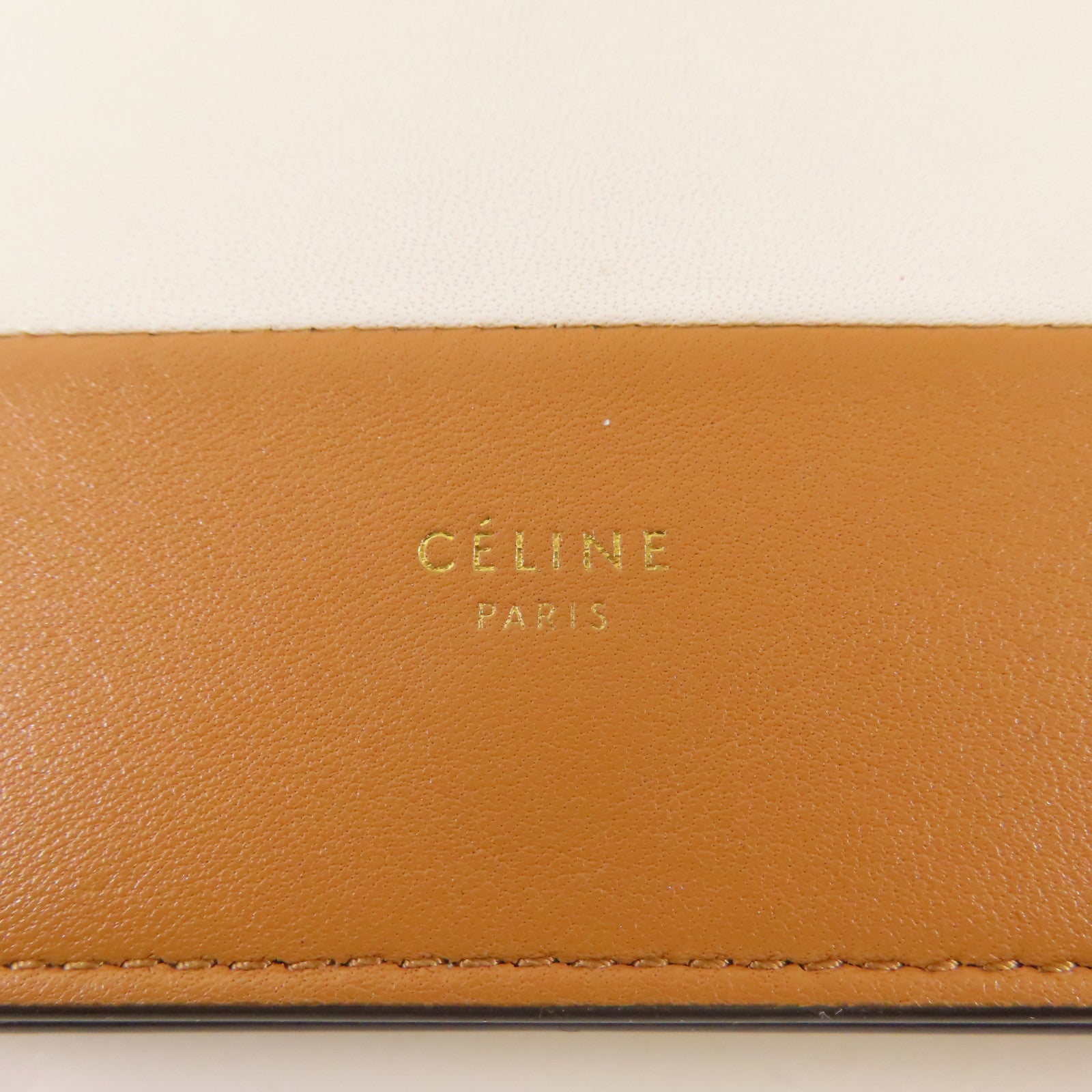 CELINE 牛皮皮革Frame Wallet On Strap金扣鏈帶肩背袋