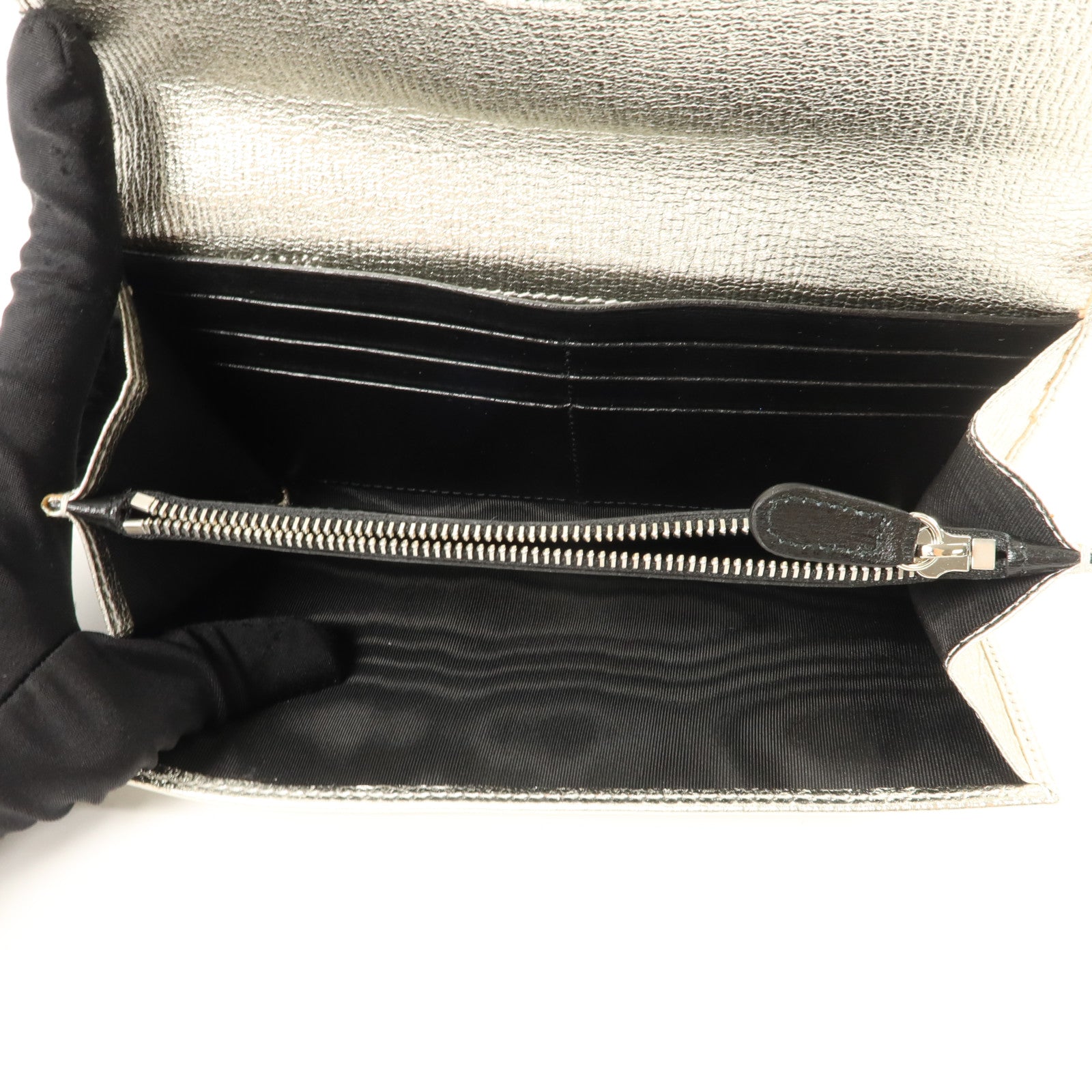 Salvatore Ferragamo 牛皮皮革Gancio City Long Wallet長錢包