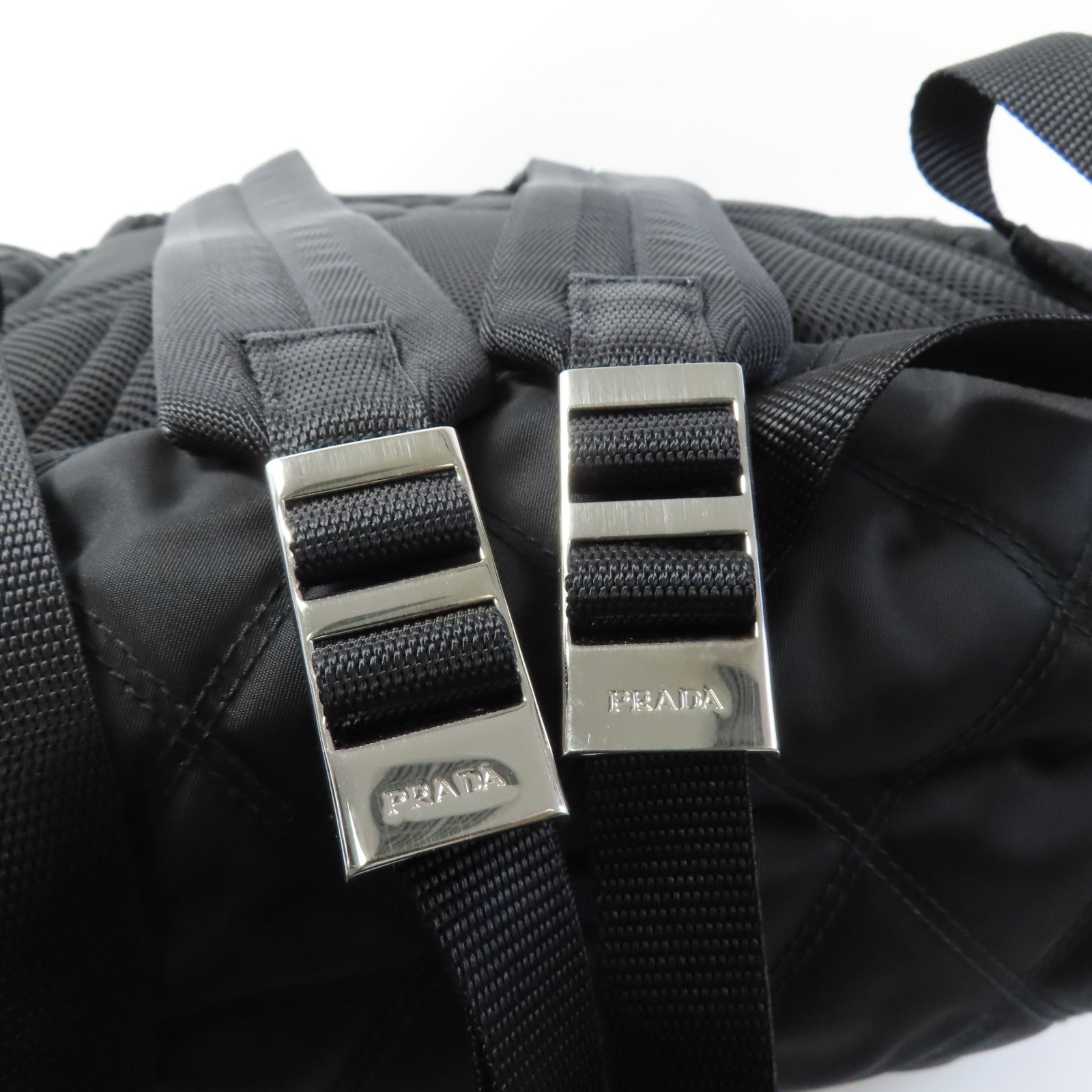 PRADA 尼龍Backpack銀扣背包