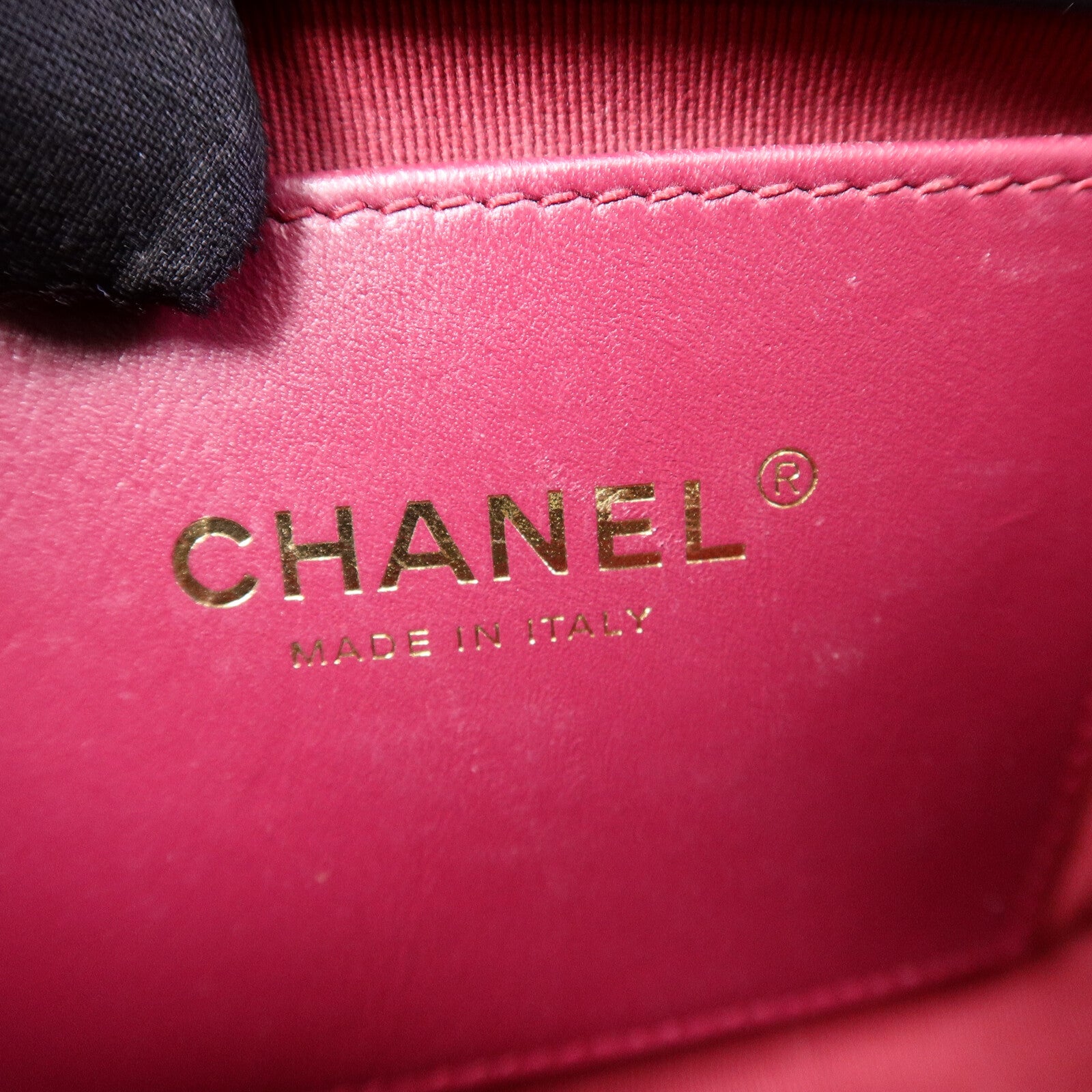 CHANEL 漆皮/麂皮皮革Mini Messenger肩背袋