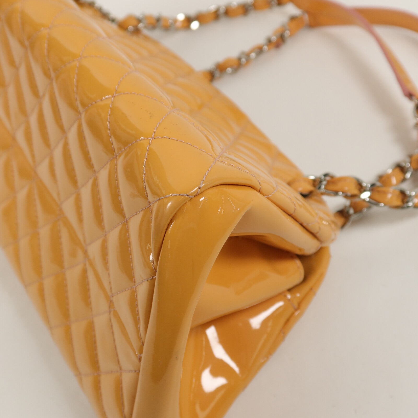 CHANEL 漆皮皮革Chain Shoulder鏈帶肩背袋