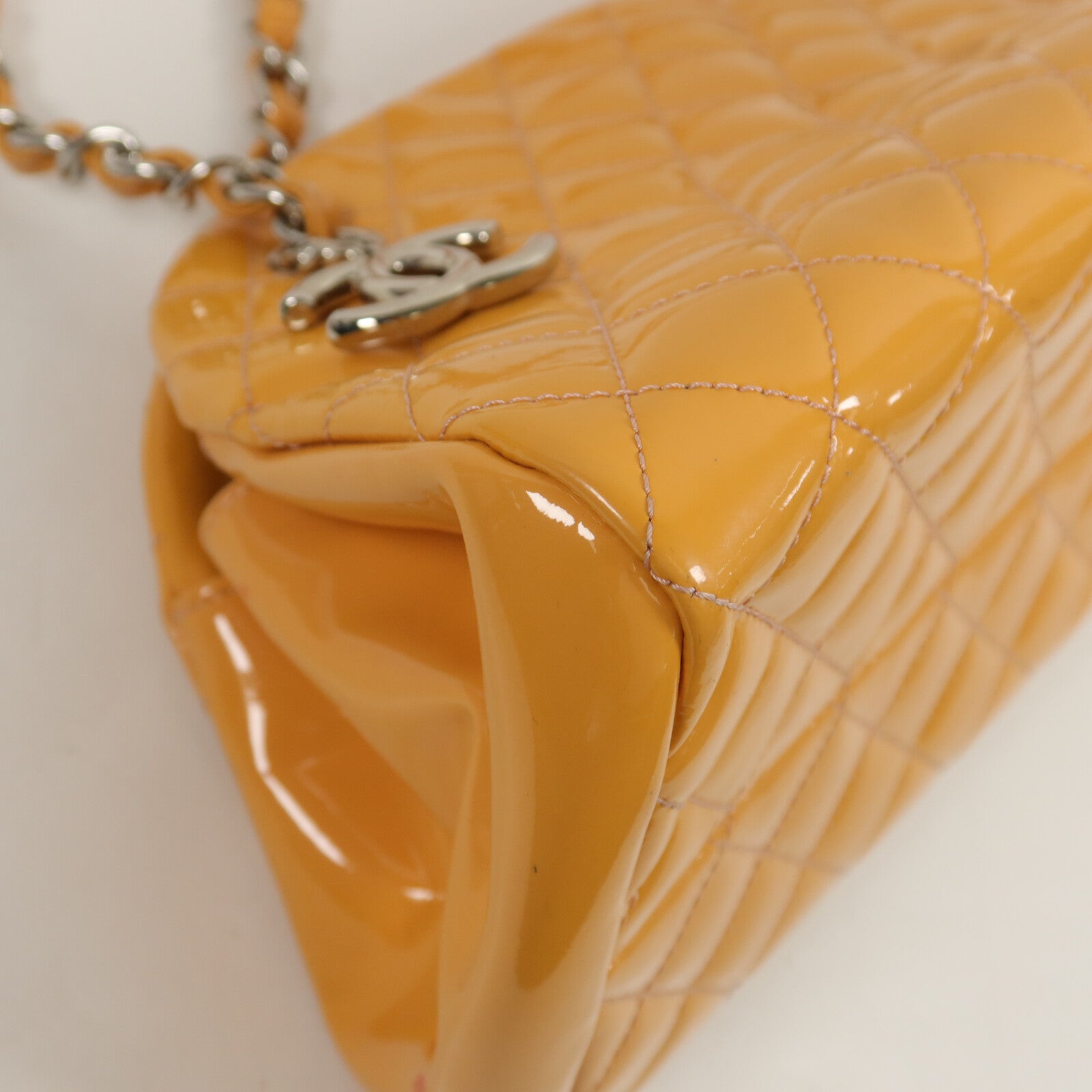CHANEL 漆皮皮革Chain Shoulder鏈帶肩背袋