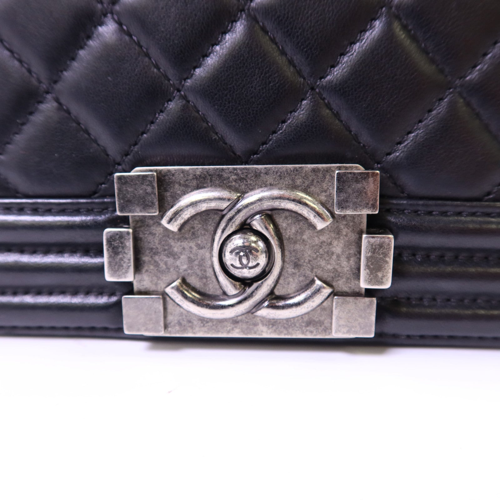 CHANEL 牛皮皮革Boy 25鏈帶肩背袋