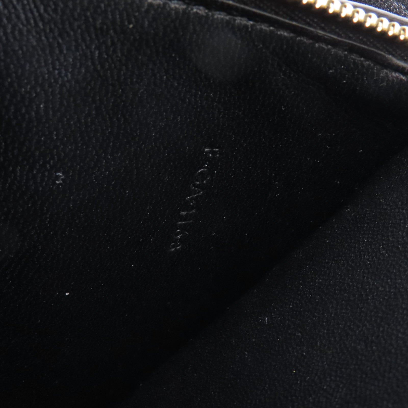 CELINE 牛皮皮革Classic Box金扣肩背袋黑色