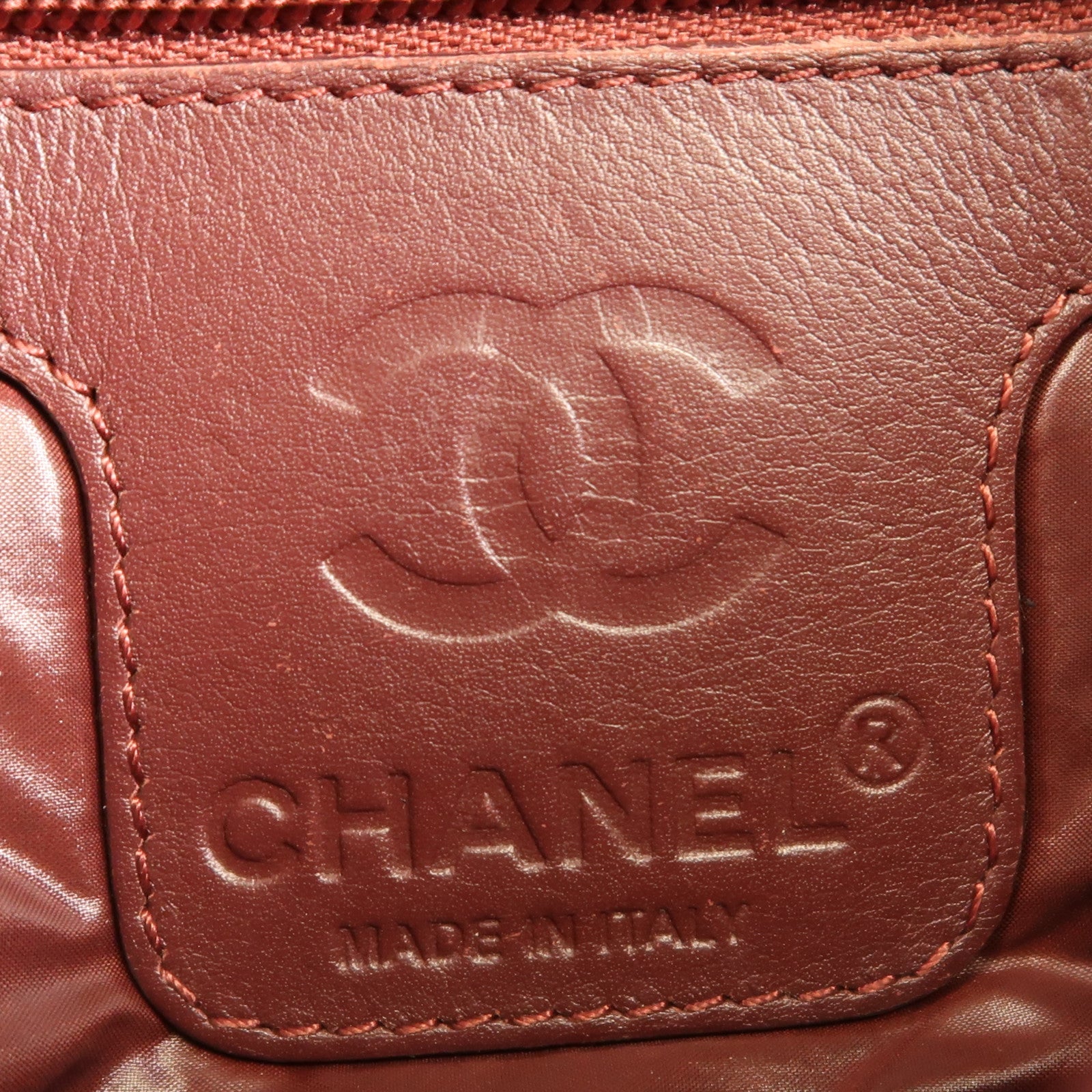 CHANEL 尼龍CoCo Cocoon銀扣肩背袋