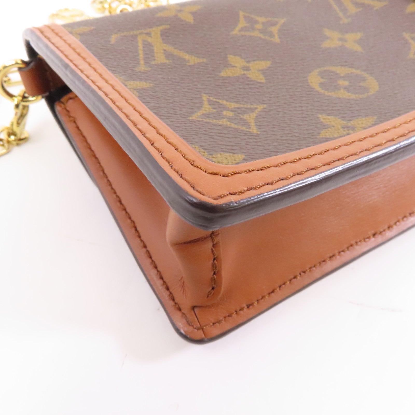 LOUIS VUITTON Monogram/Monogram Reverse Micro Dauphine金扣鏈帶肩背袋啡色
