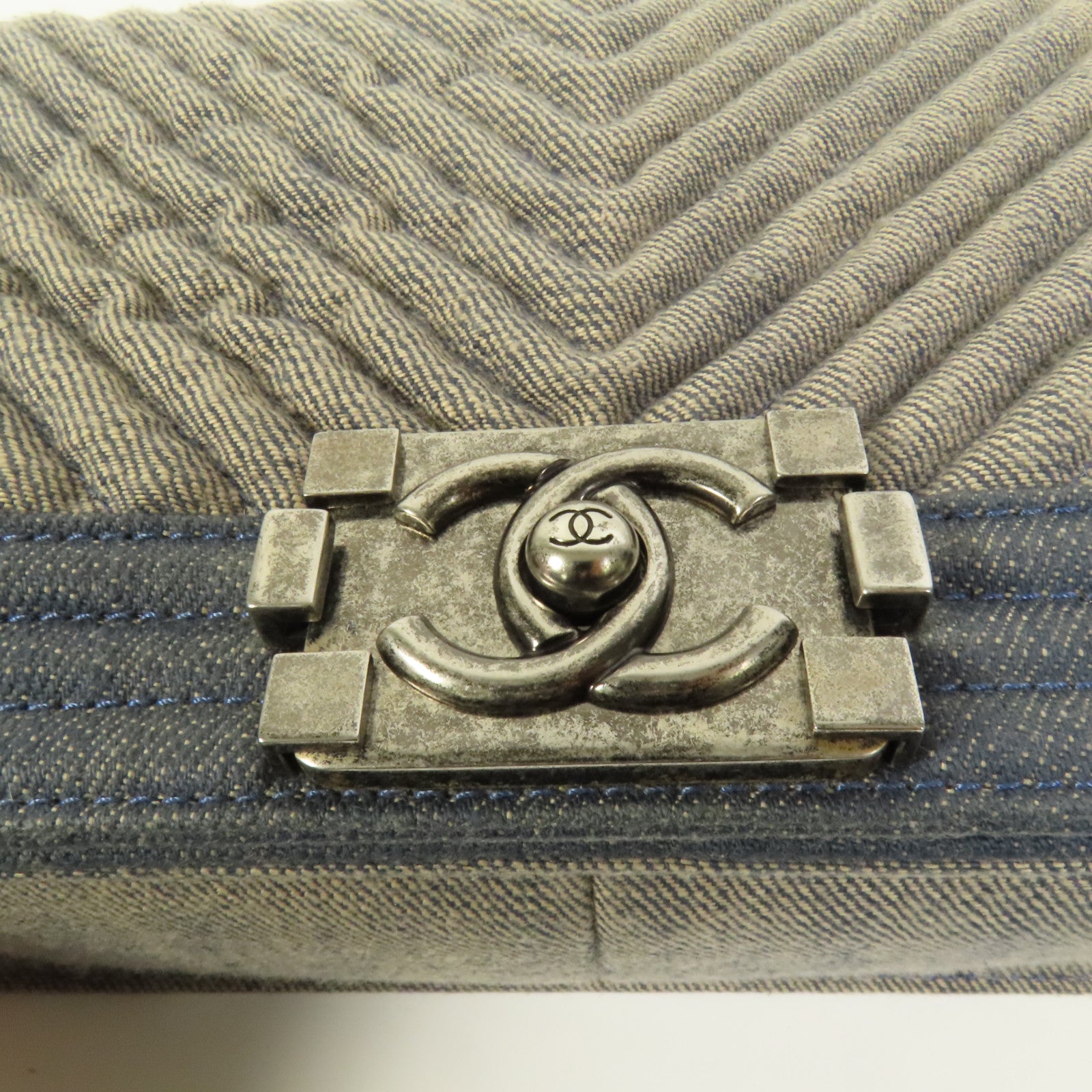 CHANEL 【激減優惠】Demin Boy 25鏈帶肩背袋