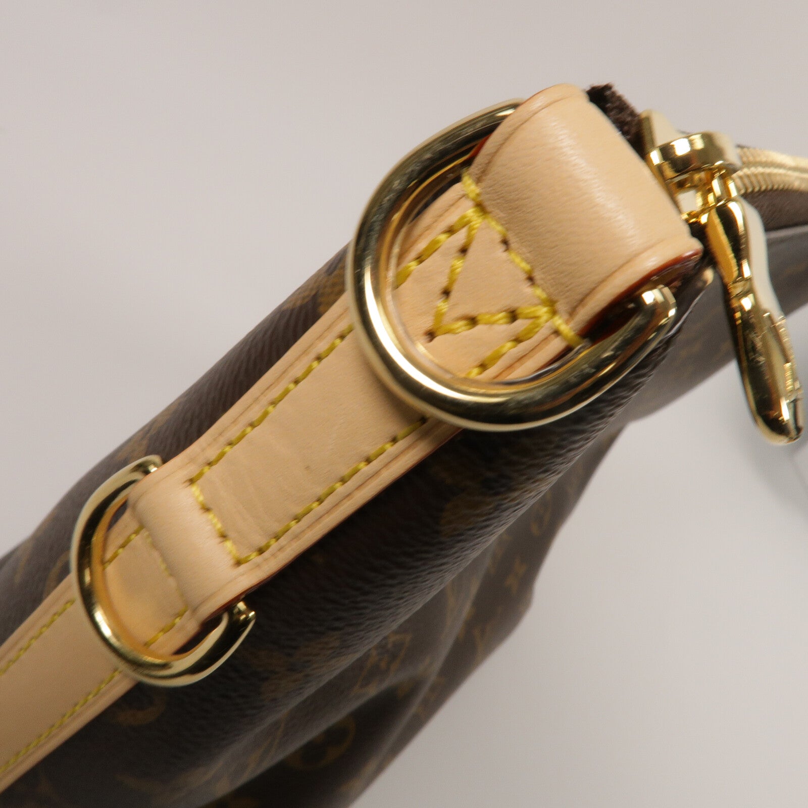 LOUIS VUITTON Monogram Multipass肩背袋
