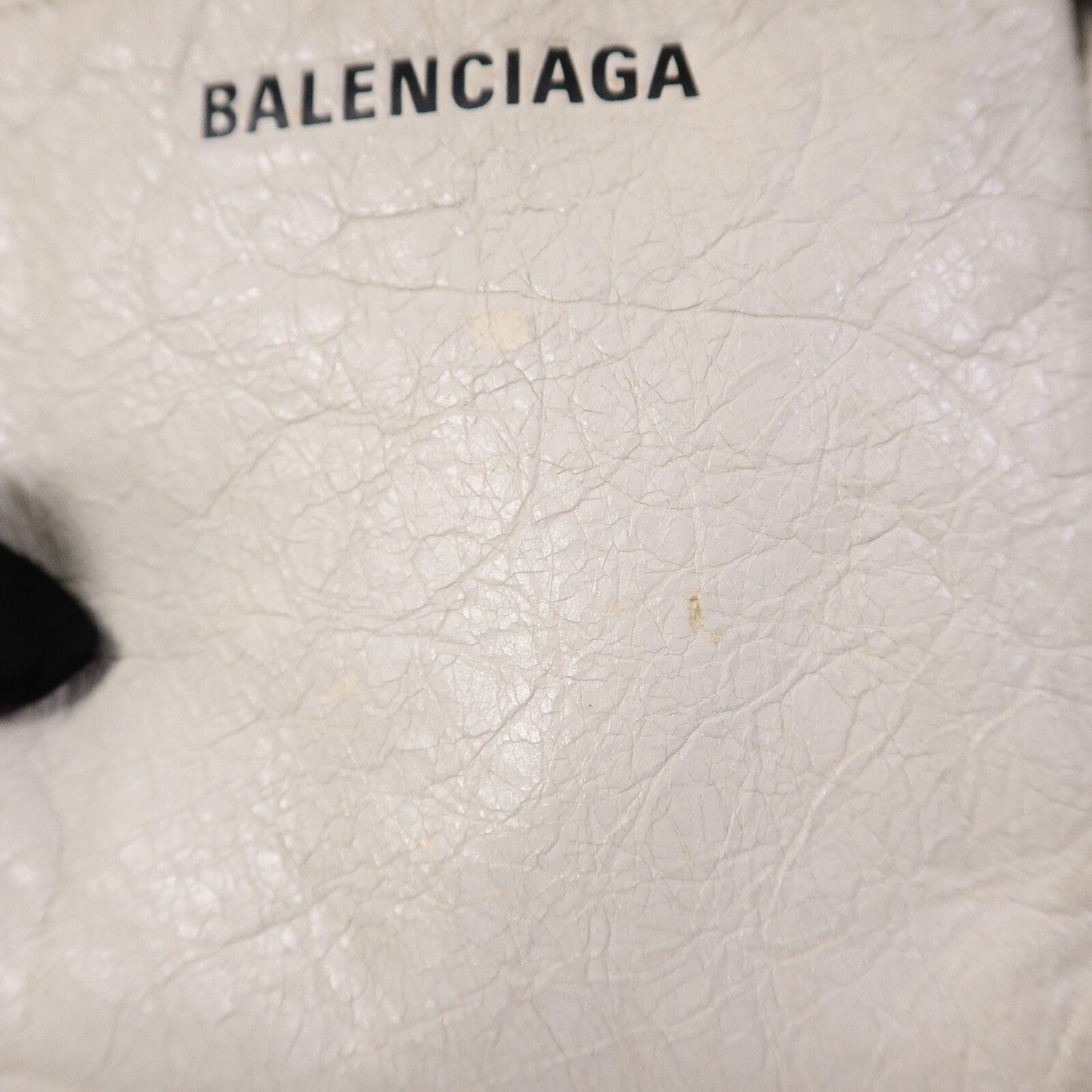 BALENCIAGA 牛皮皮革Explorer Bag肩背袋
