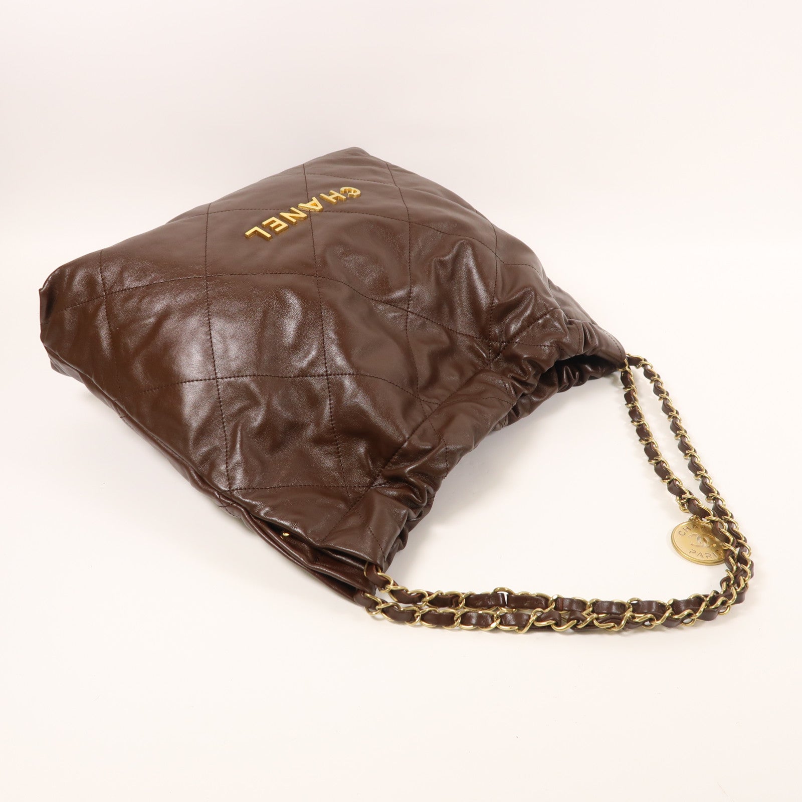 CHANEL 牛皮皮革Chanel 22 Small金扣鏈帶肩背袋
