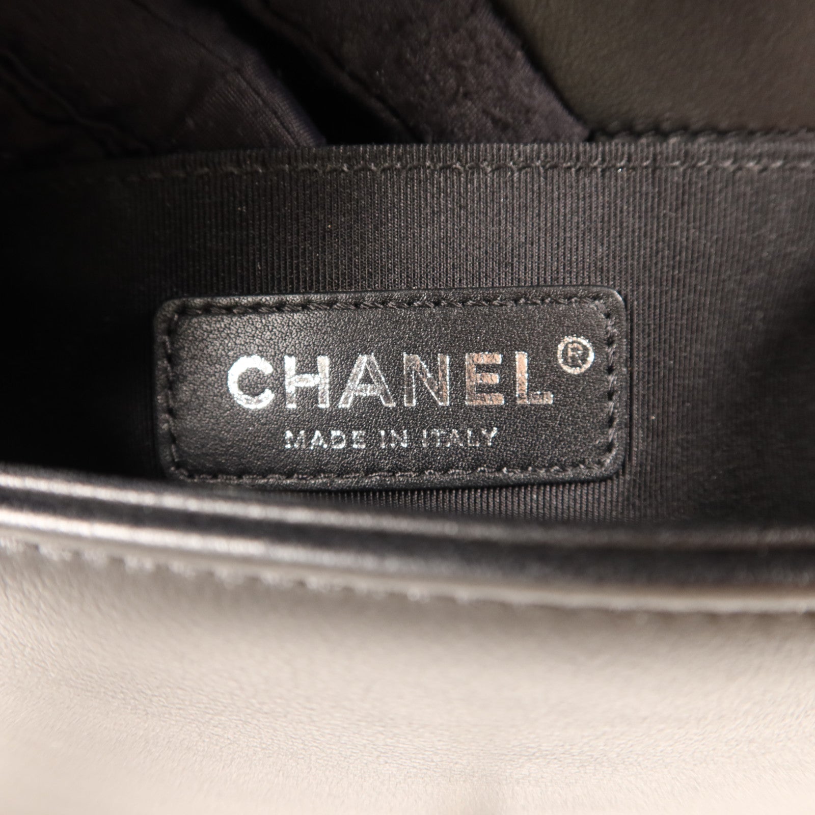 CHANEL 【激減優惠】牛皮皮革Boy 20鏈帶肩背袋