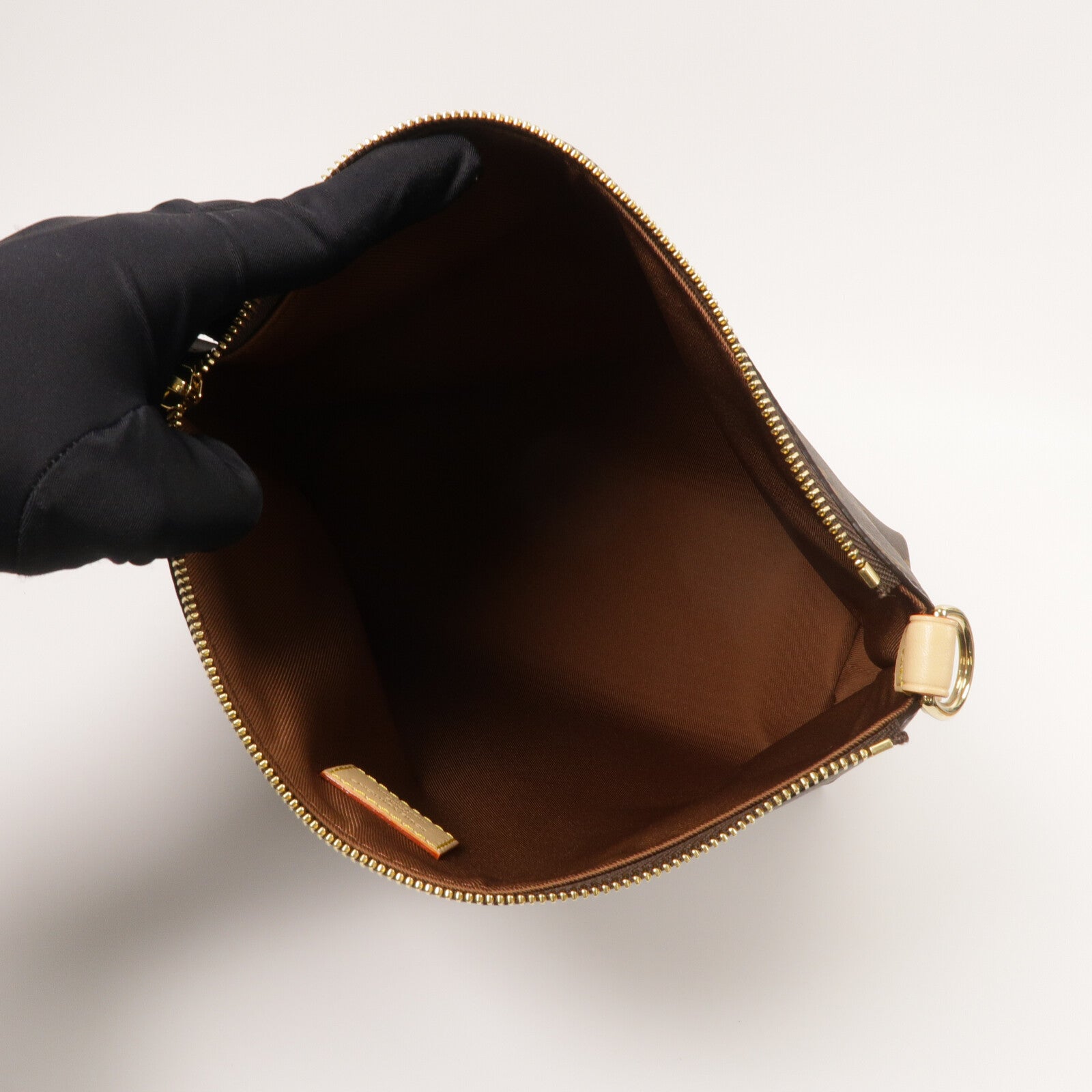 LOUIS VUITTON Monogram Multipass肩背袋