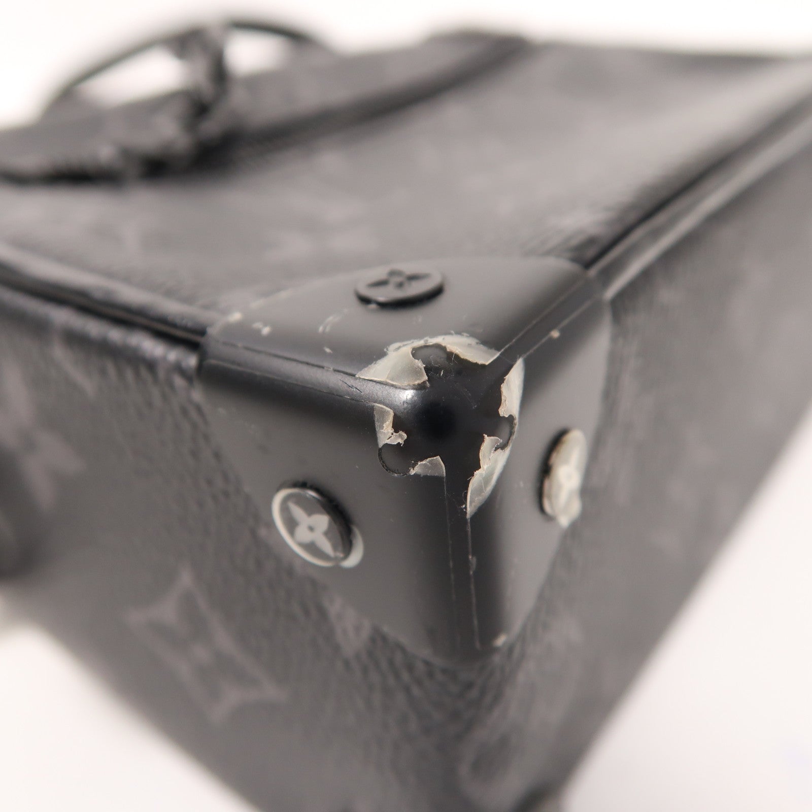 LOUIS VUITTON Monogram Eclipse Mini Soft Trunk肩背袋