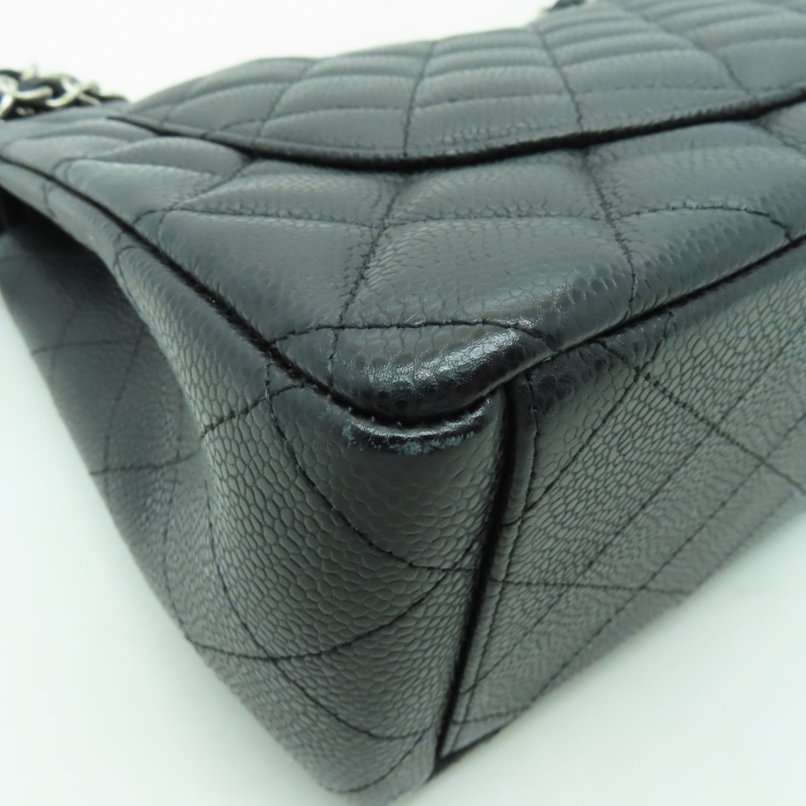 CHANEL 【均一特價】菱格Caviar皮革Classic銀扣鏈帶肩背袋黑色
