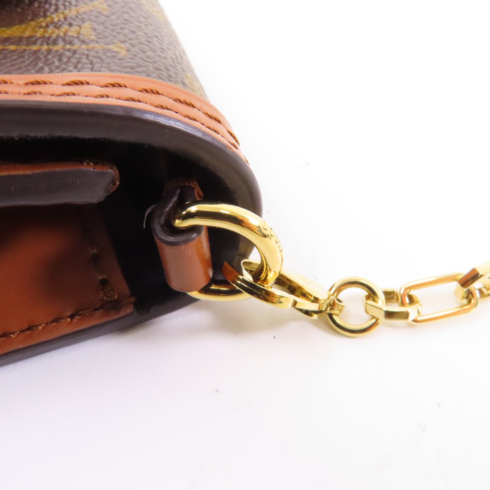 LOUIS VUITTON Monogram/Monogram Reverse Micro Dauphine金扣鏈帶肩背袋啡色