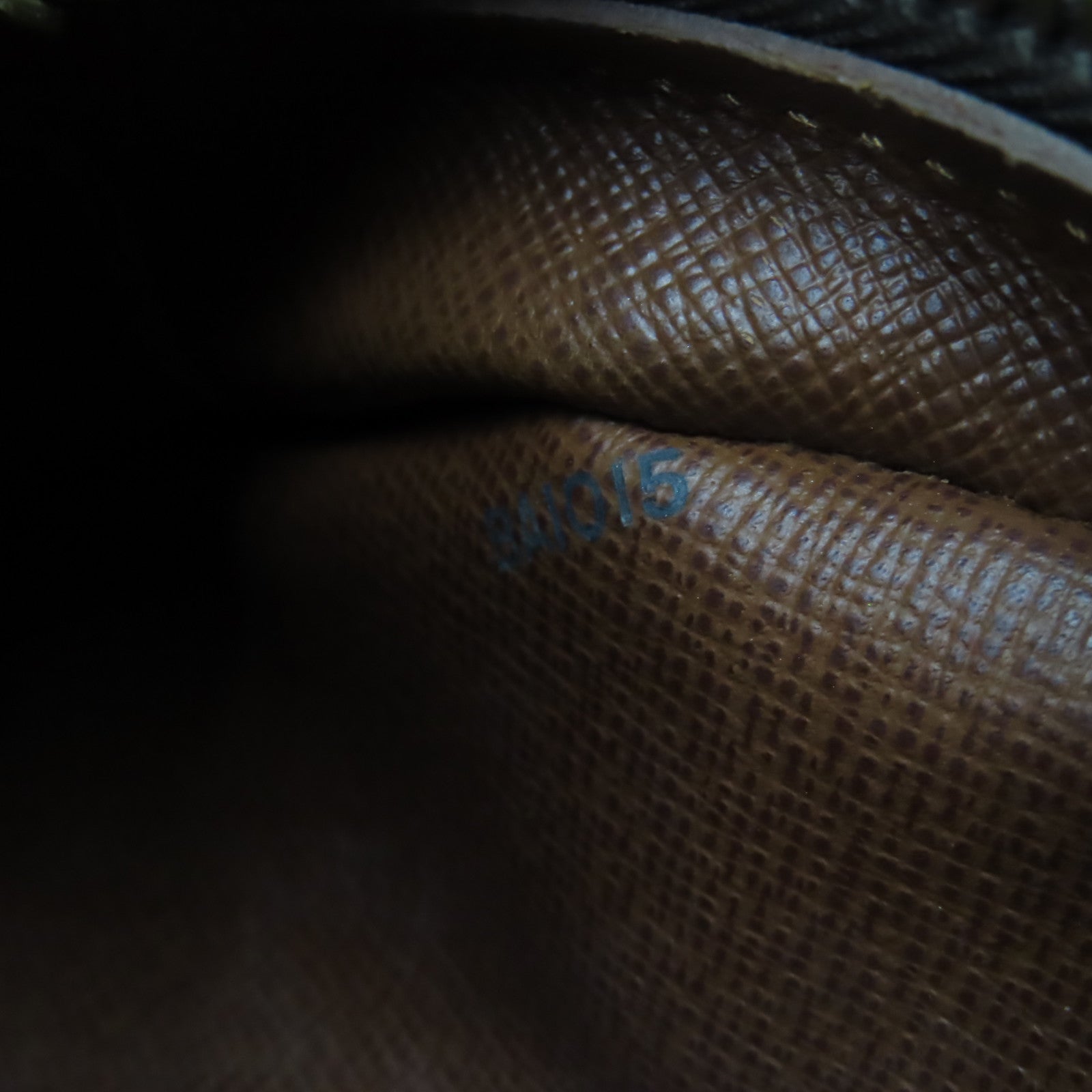 LOUIS VUITTON 【激減優惠】Monogram Blois金扣肩背袋啡色