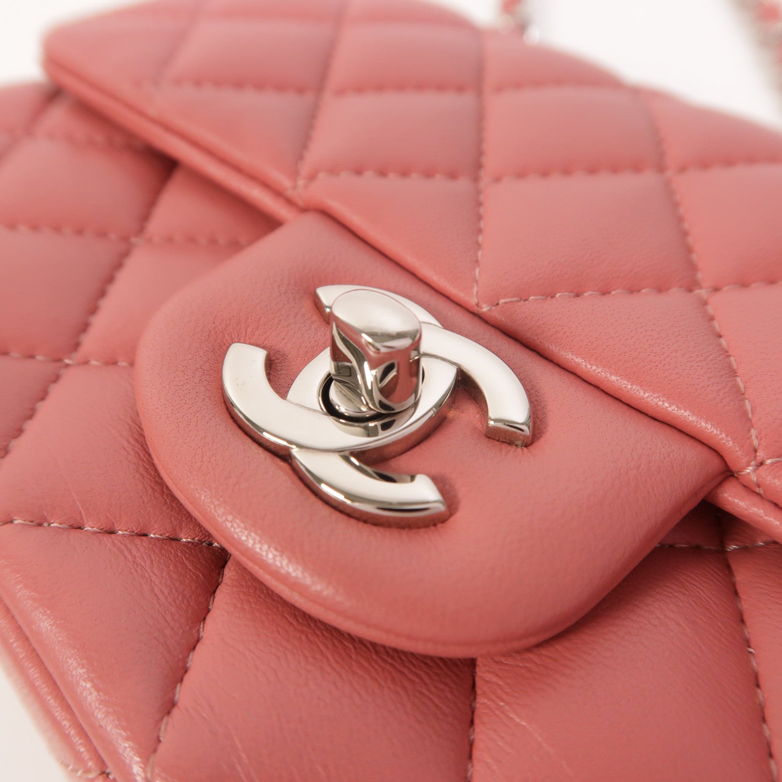 CHANEL 羊皮皮革Classic 20銀扣鏈帶肩背袋