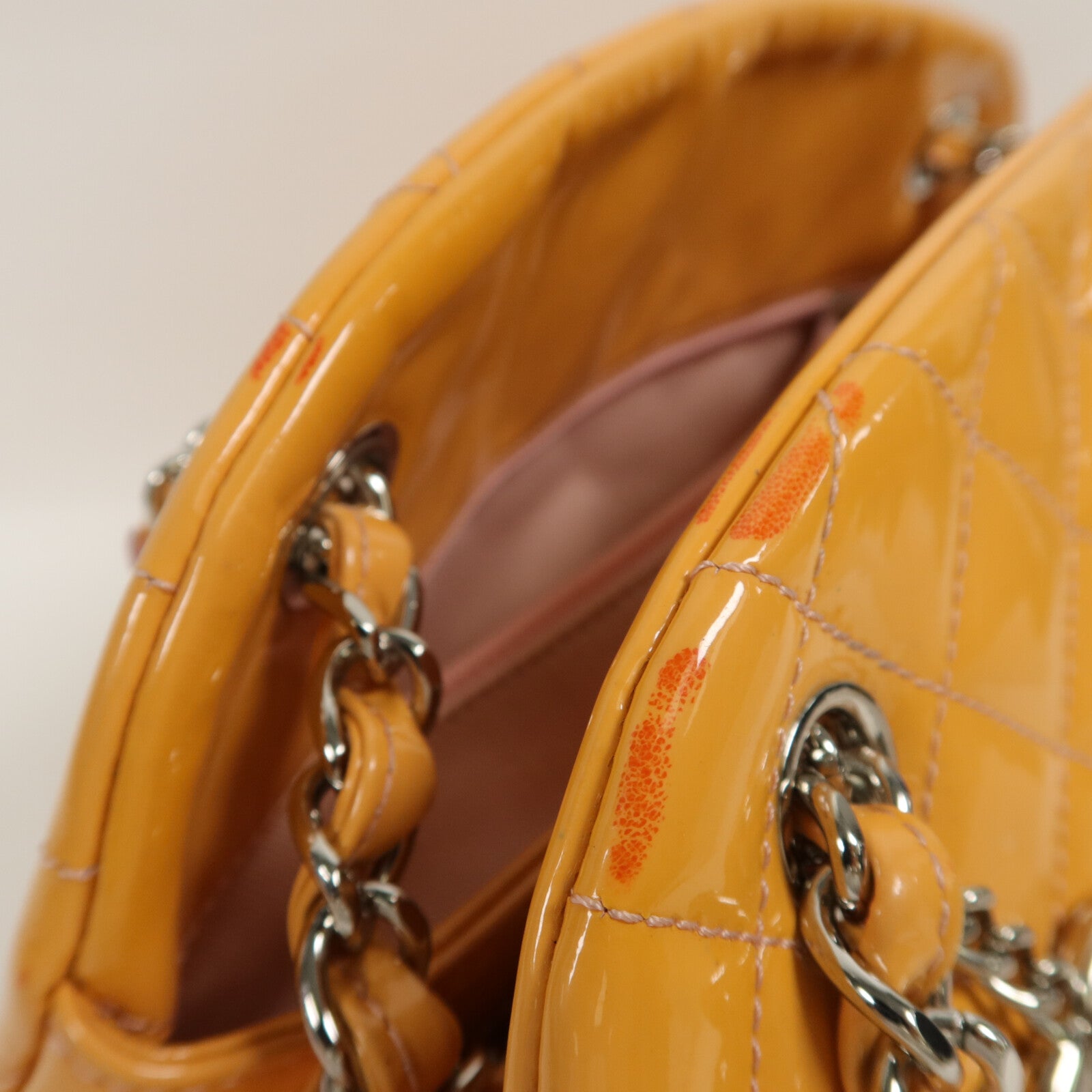 CHANEL 漆皮皮革Chain Shoulder鏈帶肩背袋