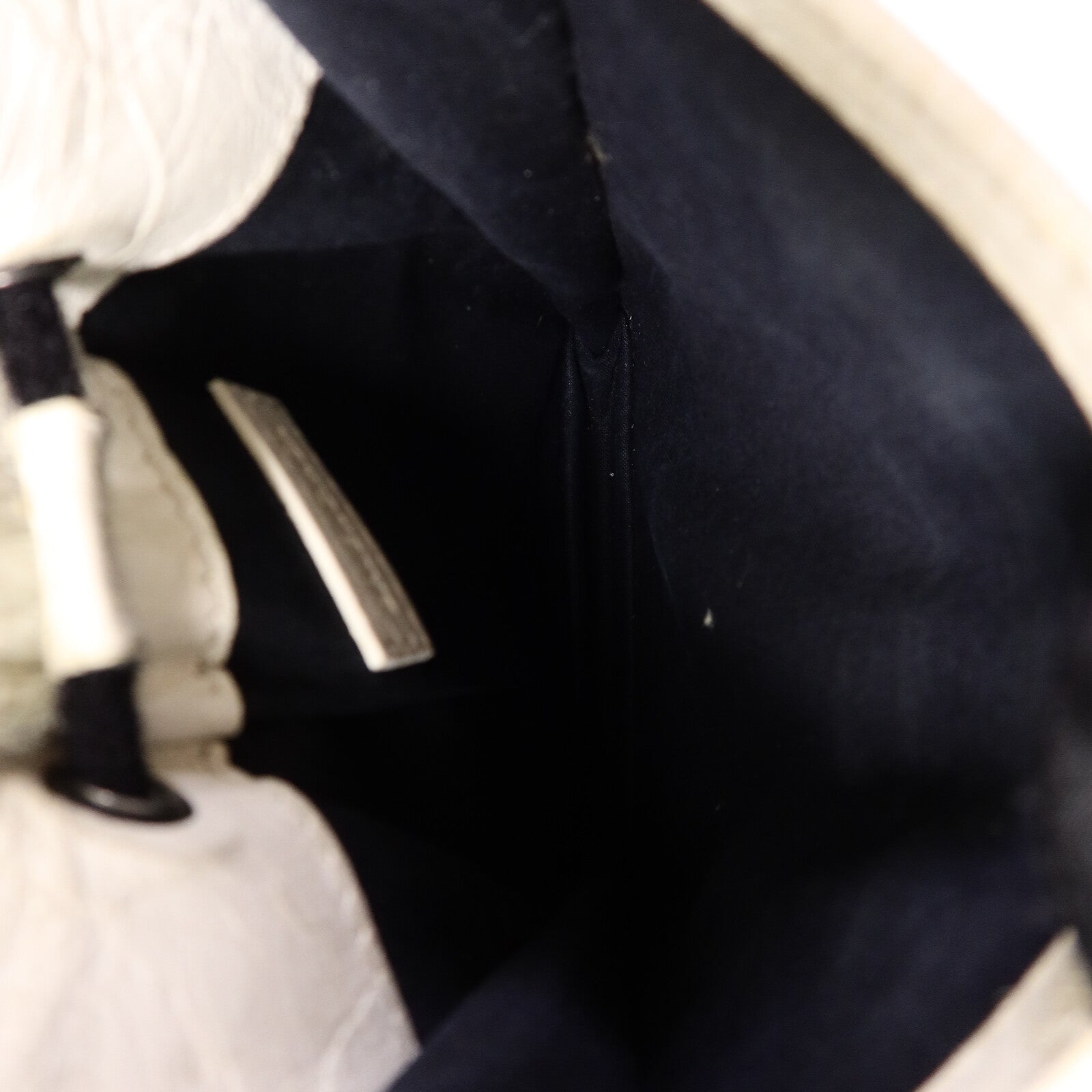 BALENCIAGA 牛皮皮革Explorer Bag肩背袋