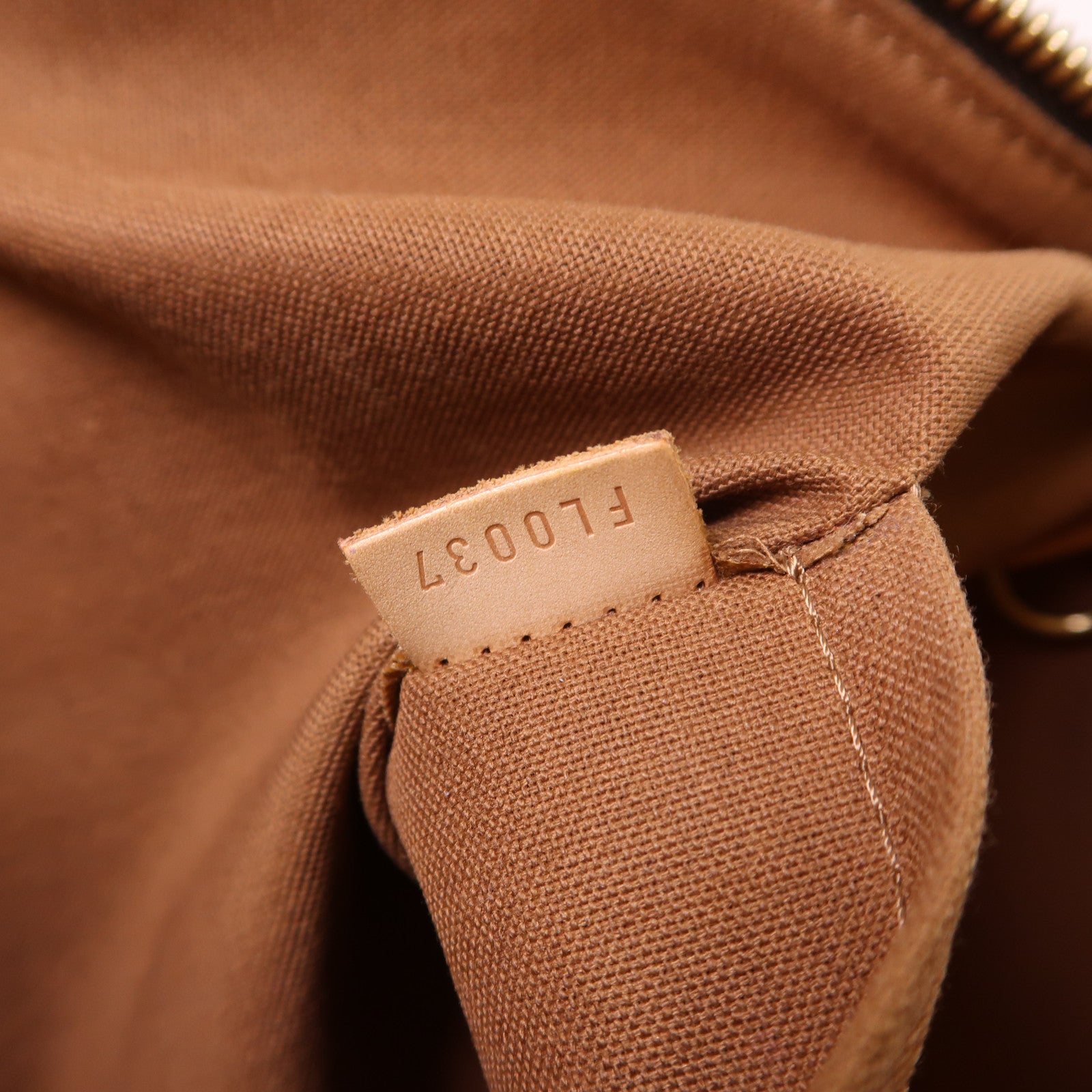 LOUIS VUITTON Monogram Lockit Horizontal金扣肩背袋