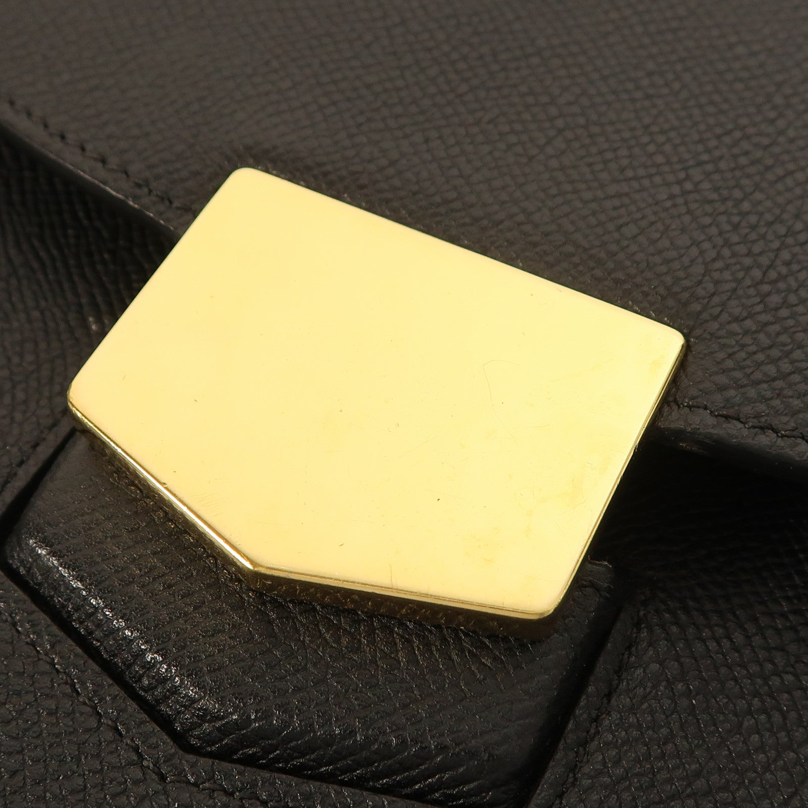 CELINE 牛皮皮革Trotteur金扣肩背袋