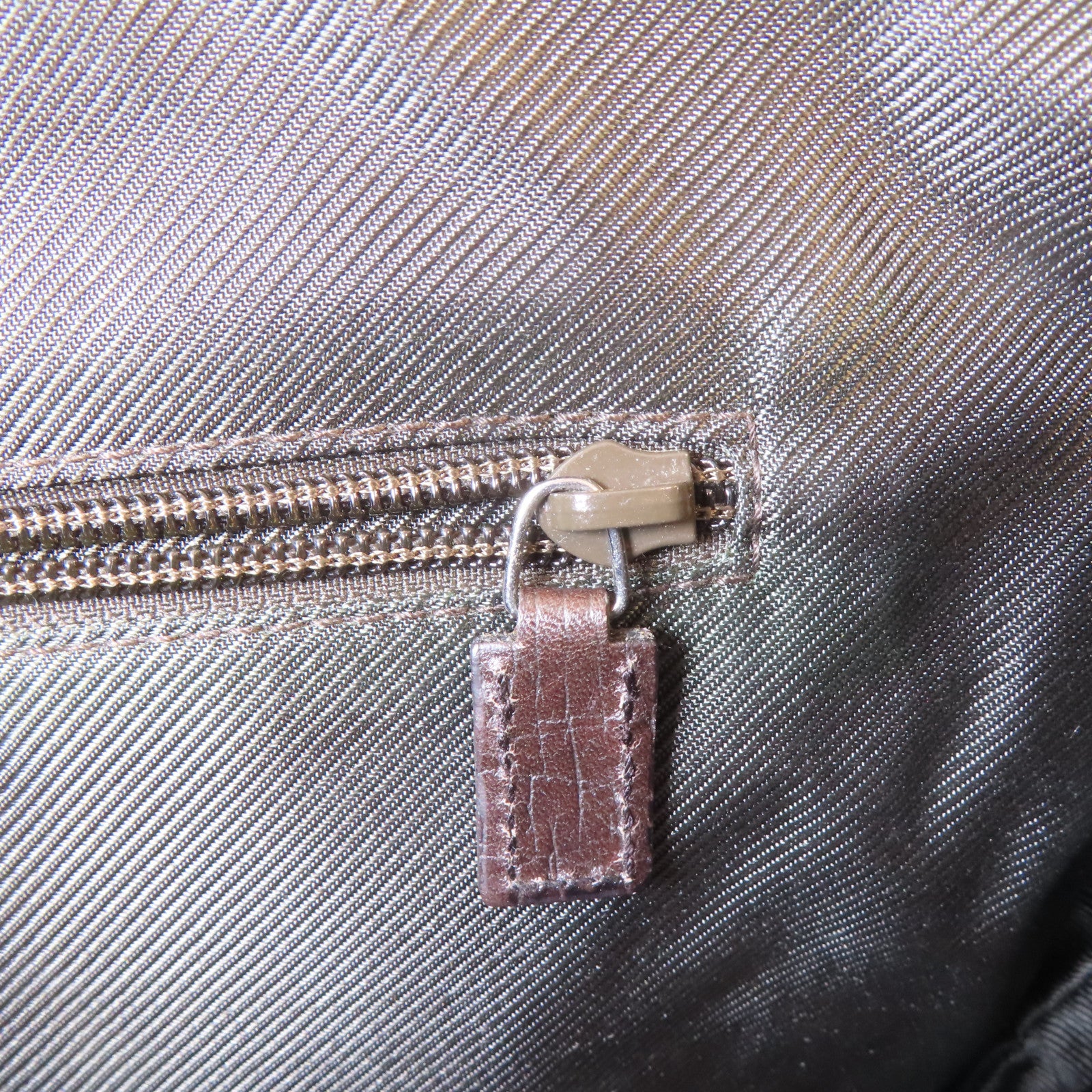 GUCCI 塗層帆布Cross Shoulder Bag銀扣肩背袋啡色