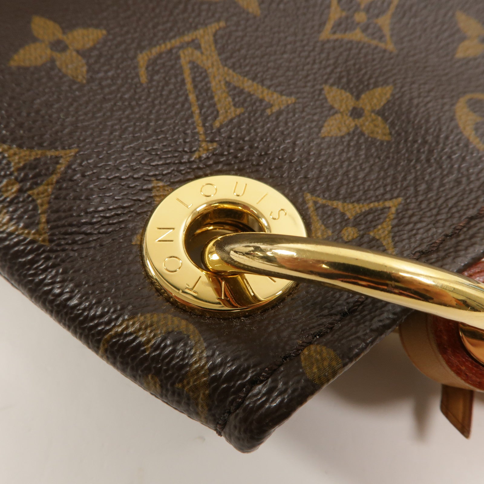 LOUIS VUITTON Monogram Artsy MM肩背袋