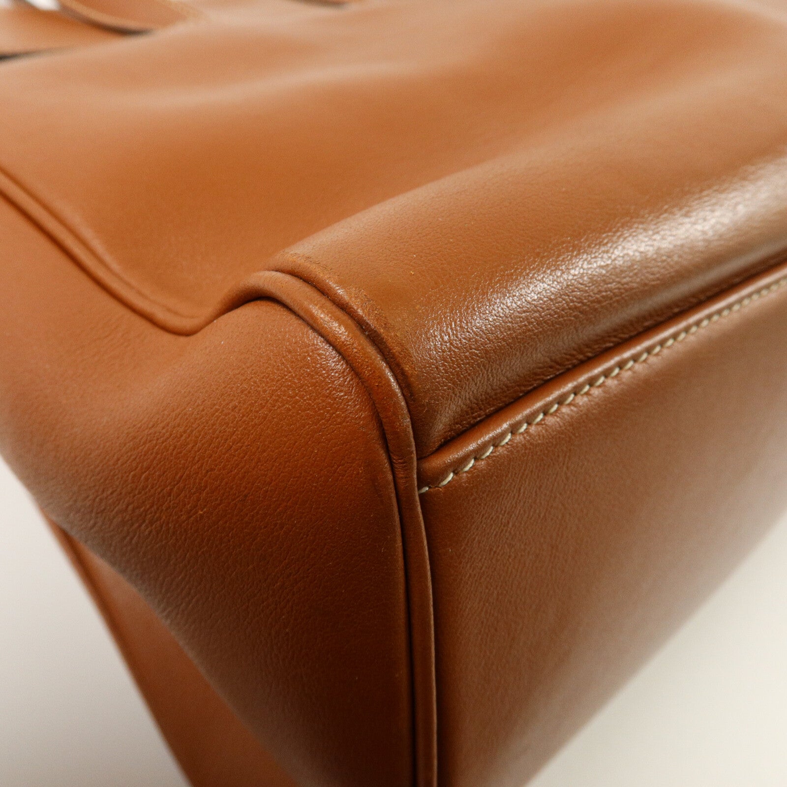 CELINE 牛皮皮革Soft 16 Small肩背袋