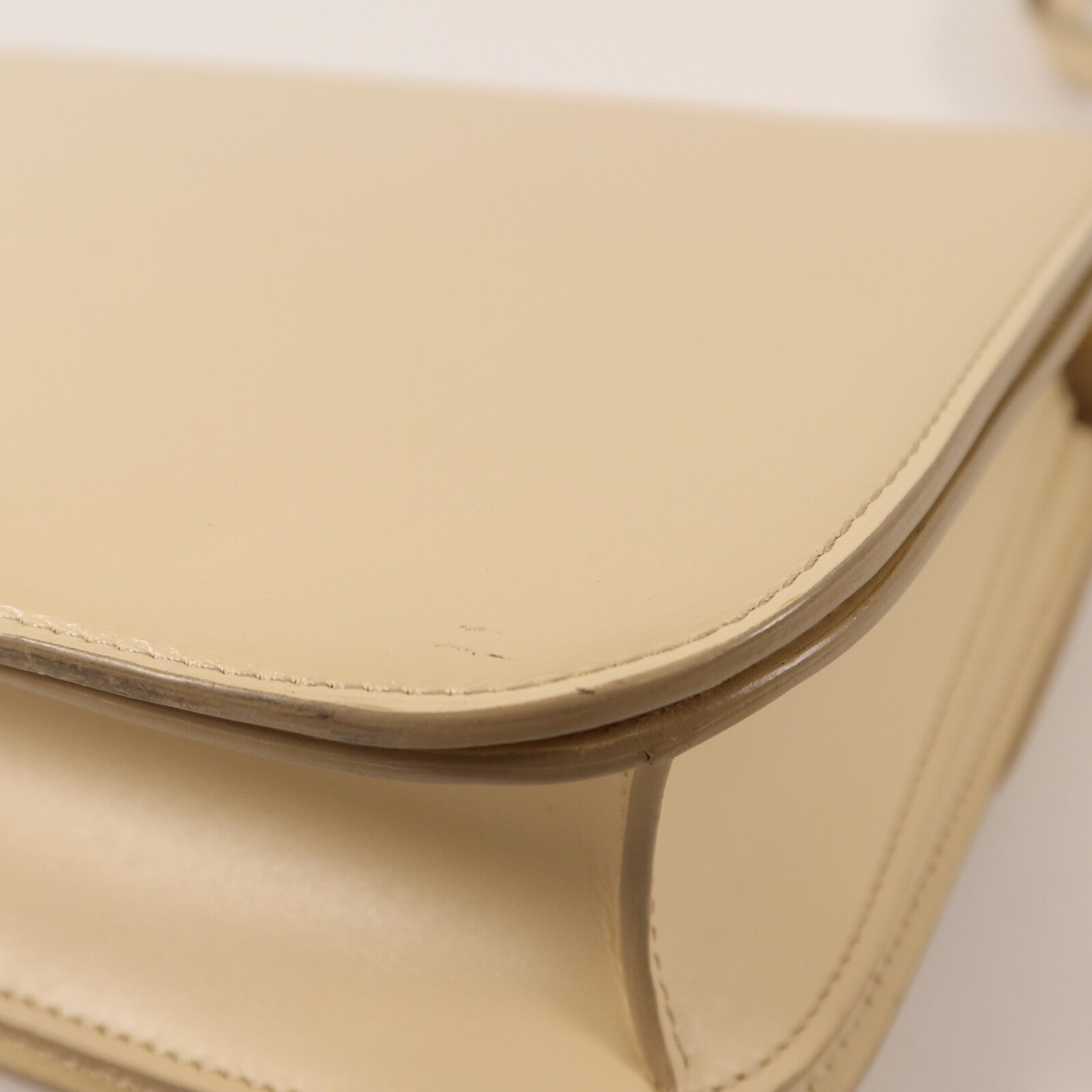 CELINE 牛皮皮革Classic Box Medium肩背袋