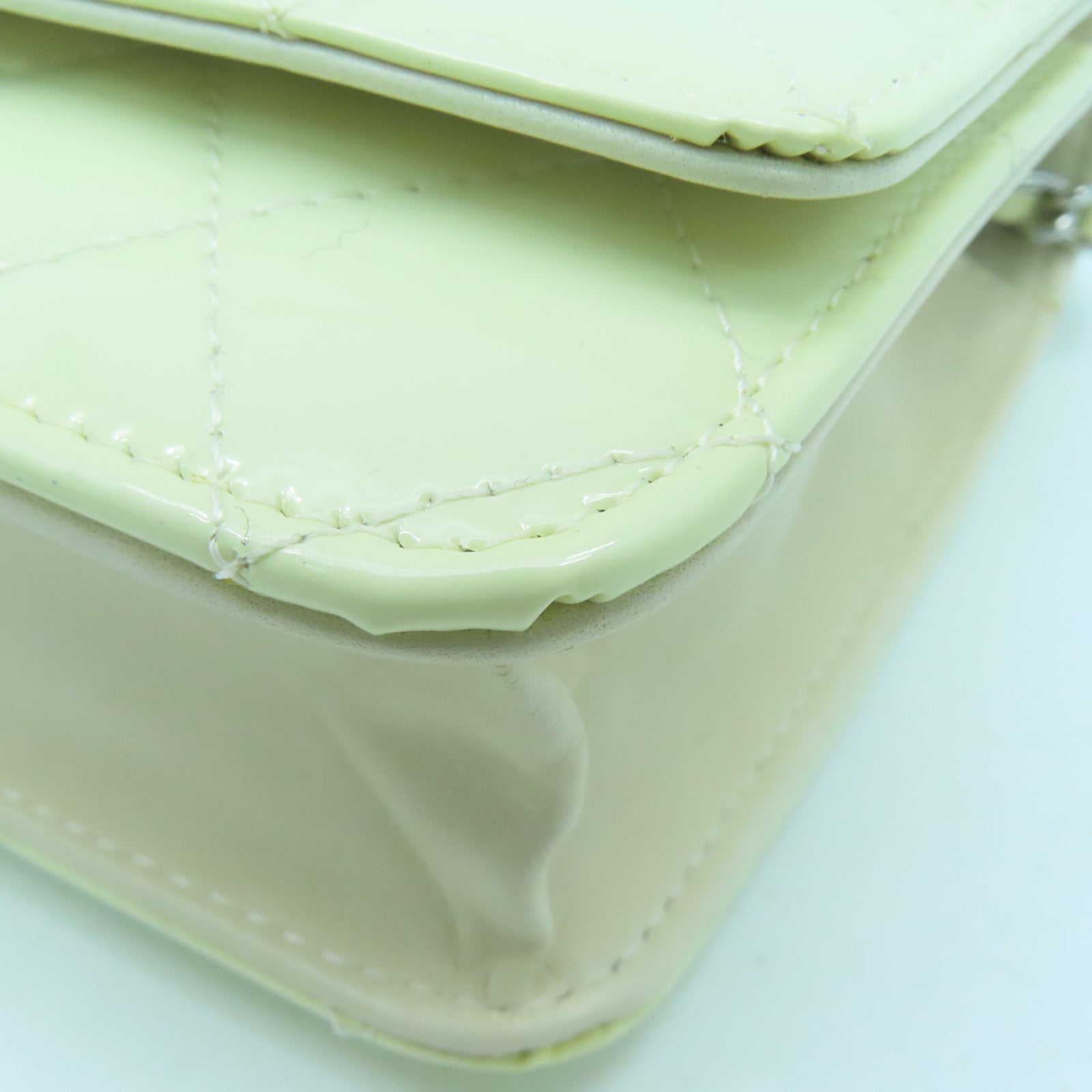 CHANEL diamond patent leather leather 2.55 WOC silver buckle shoulder bag beige