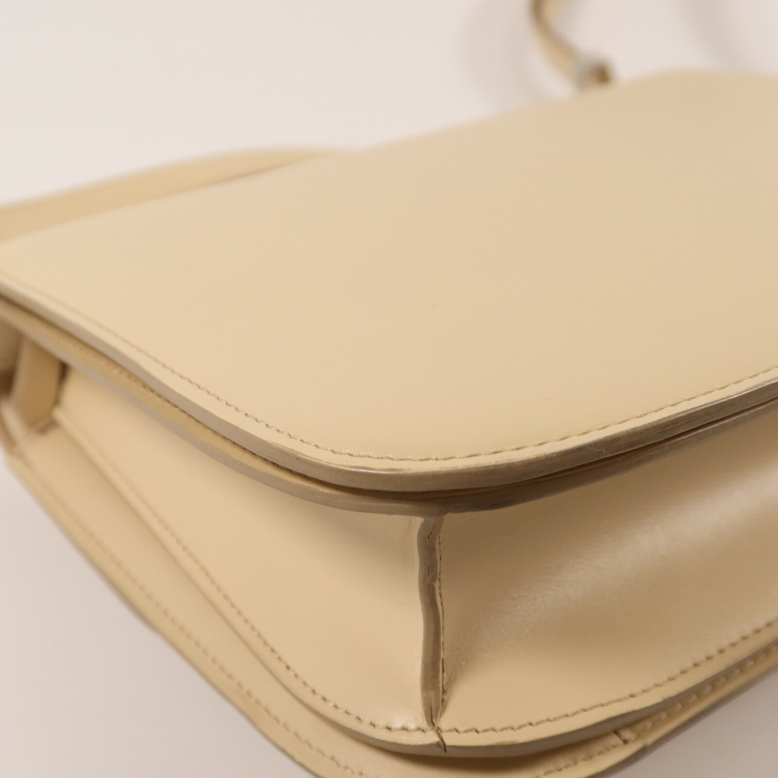 CELINE 牛皮皮革Classic Box Medium肩背袋