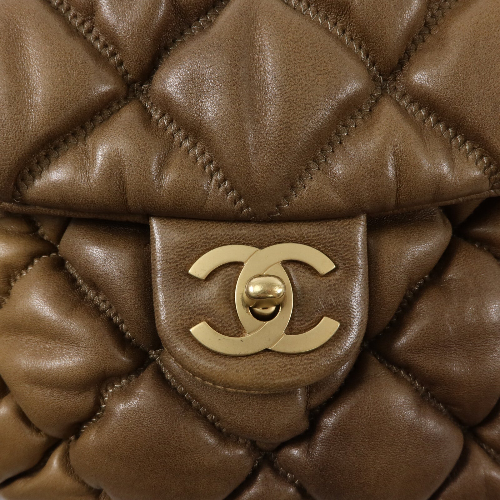 CHANEL 牛皮皮革Bubble Quilted鏈帶肩背袋