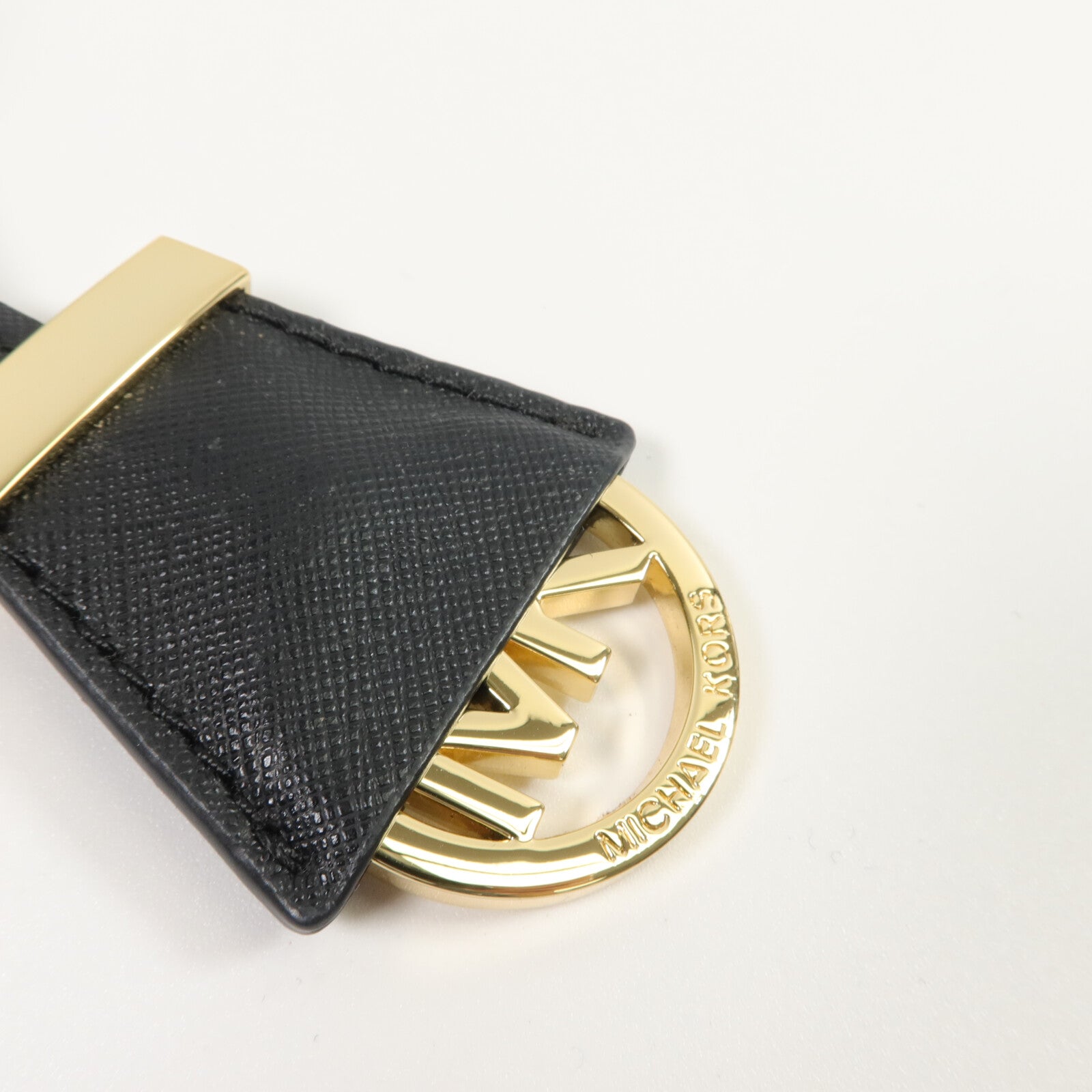 Michael Kors 牛皮皮革Ava Medium手挽袋