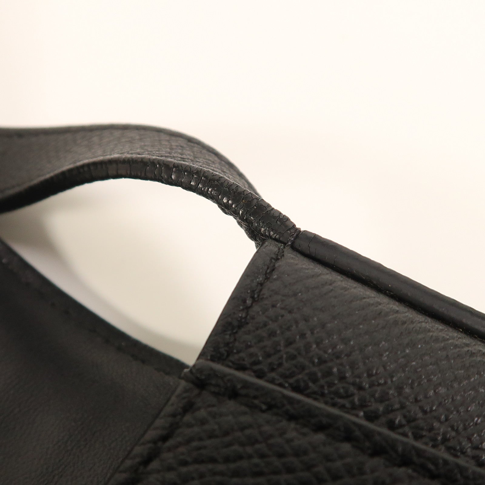 CELINE 牛皮皮革Trotteur金扣肩背袋