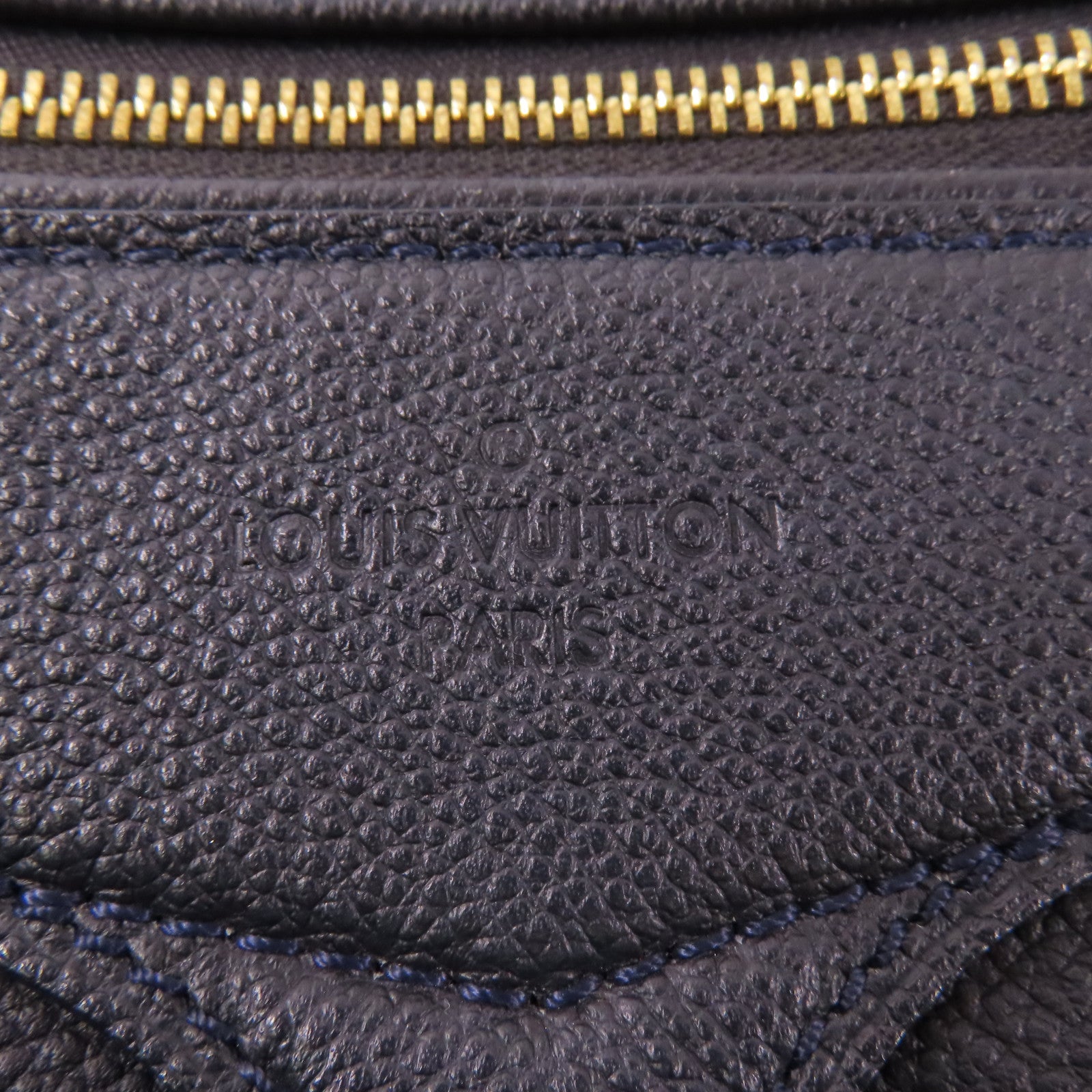 LOUIS VUITTON Monogram Empreinte Lumineuse PM金扣肩背袋