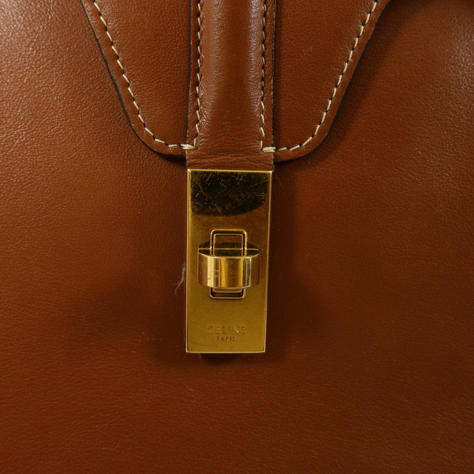 CELINE 牛皮皮革Soft 16 Small肩背袋