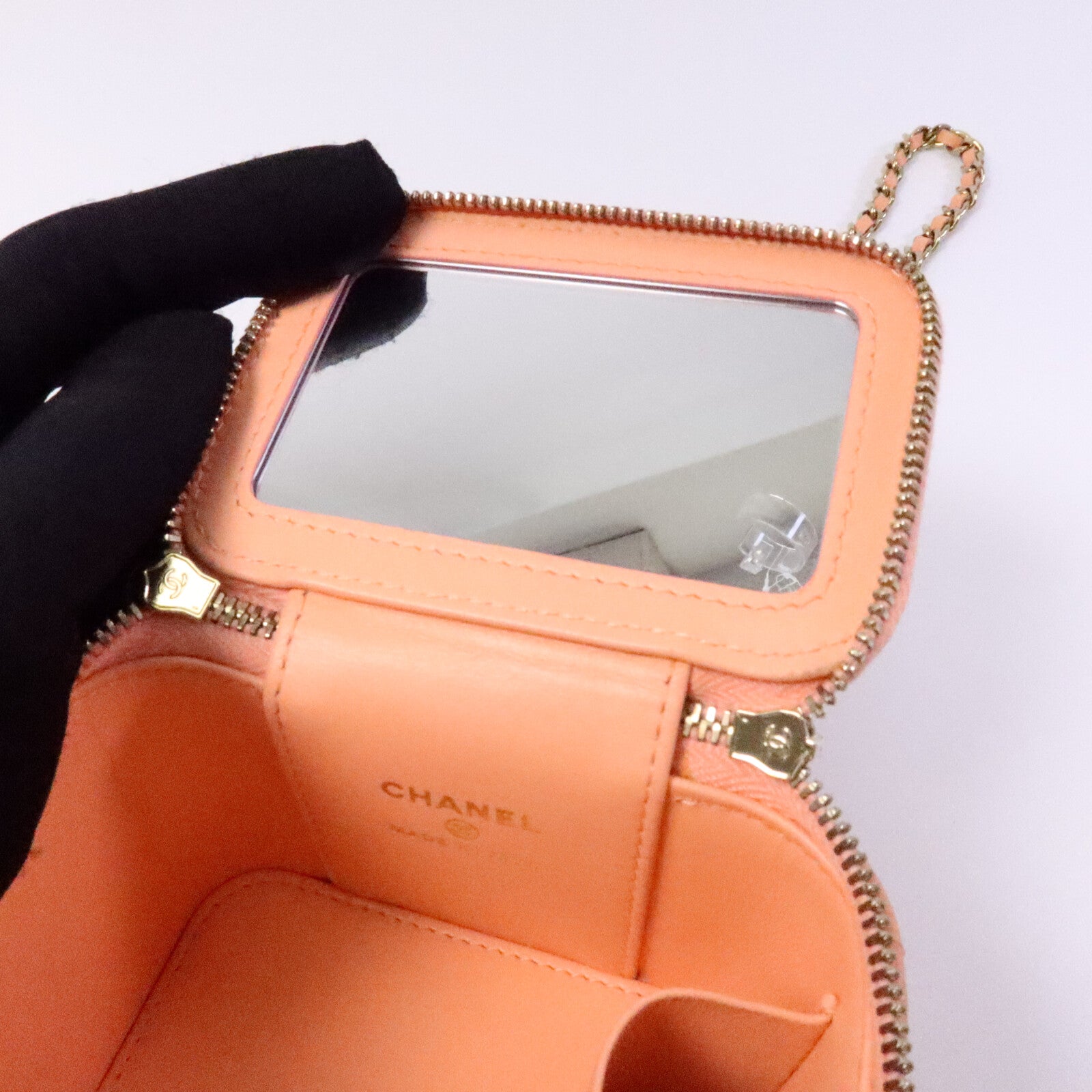 CHANEL 牛皮皮革Vanity肩背袋