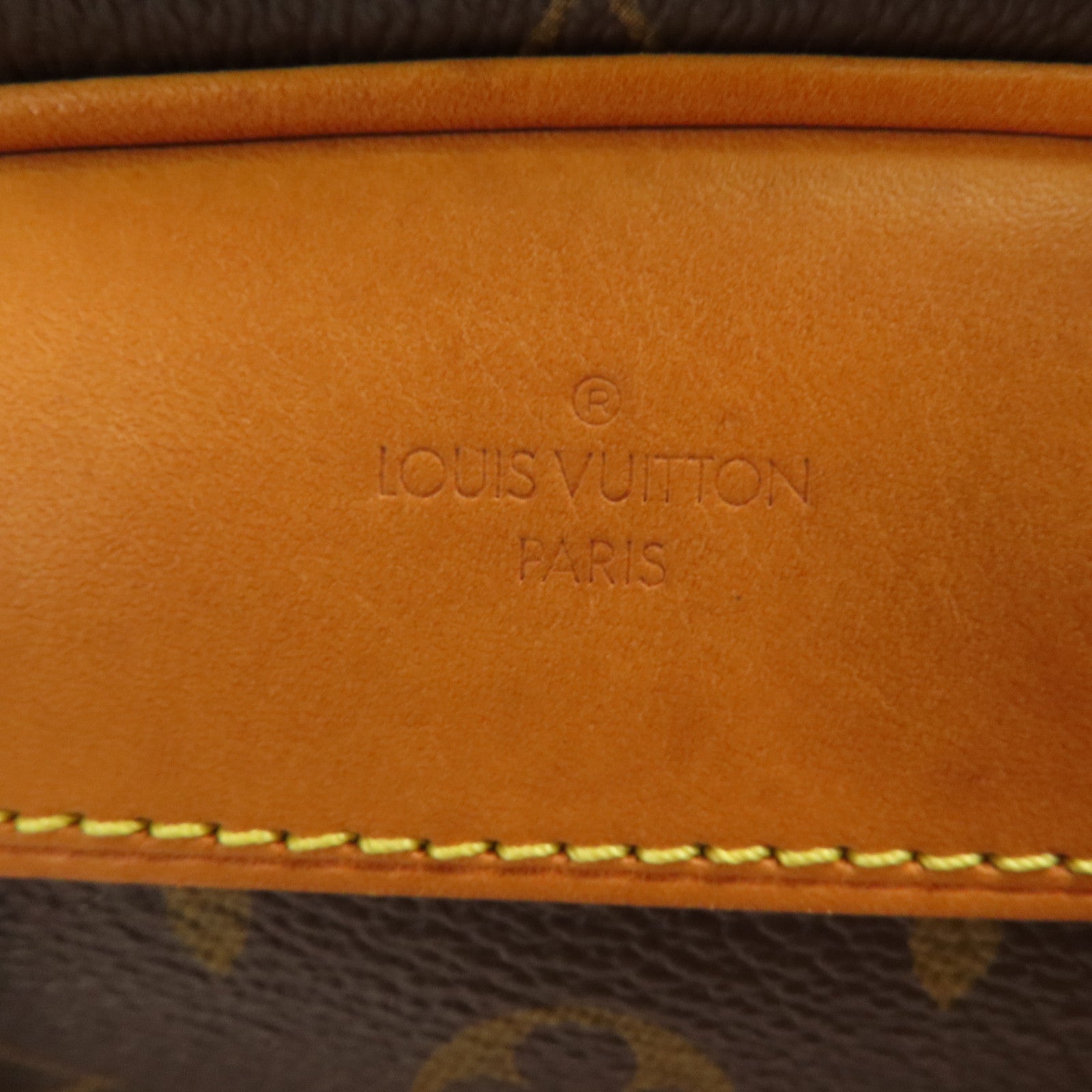 LOUIS VUITTON Monogram Trouville金扣手挽袋