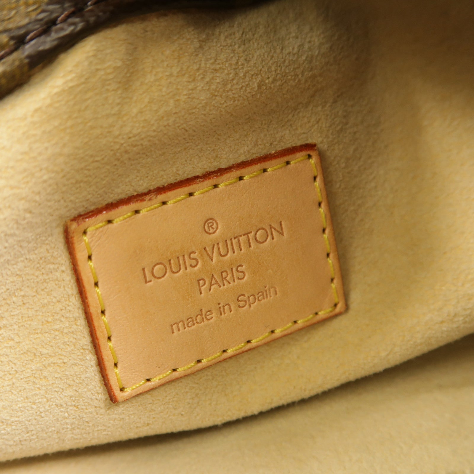LOUIS VUITTON Monogram Artsy MM肩背袋
