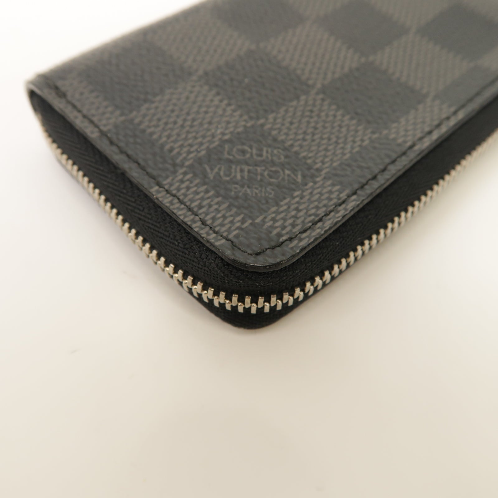 LOUIS VUITTON 【清倉大減價】Damier Graphite Card Case银扣卡片套黑色